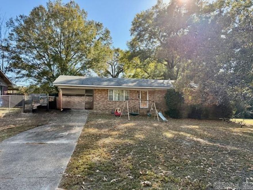 3 bed 1 bath well-built family home. Come take a look!