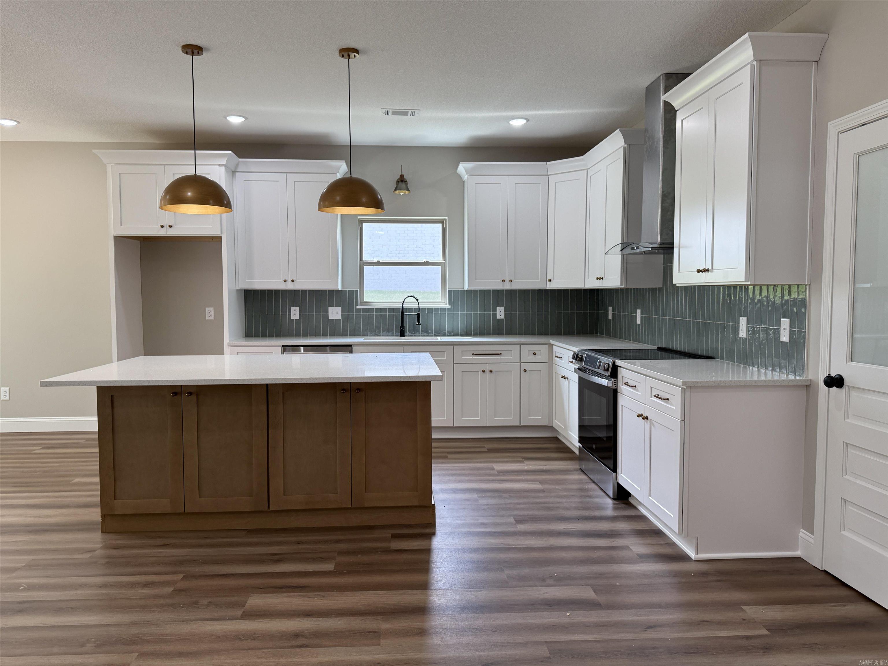 Dickinson - Residential