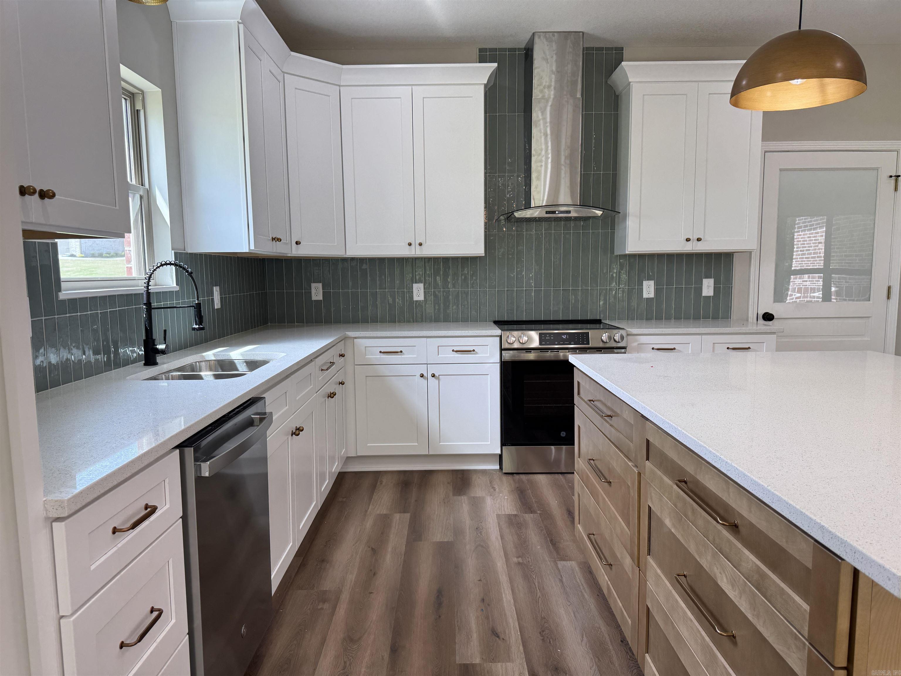 Dickinson - Residential