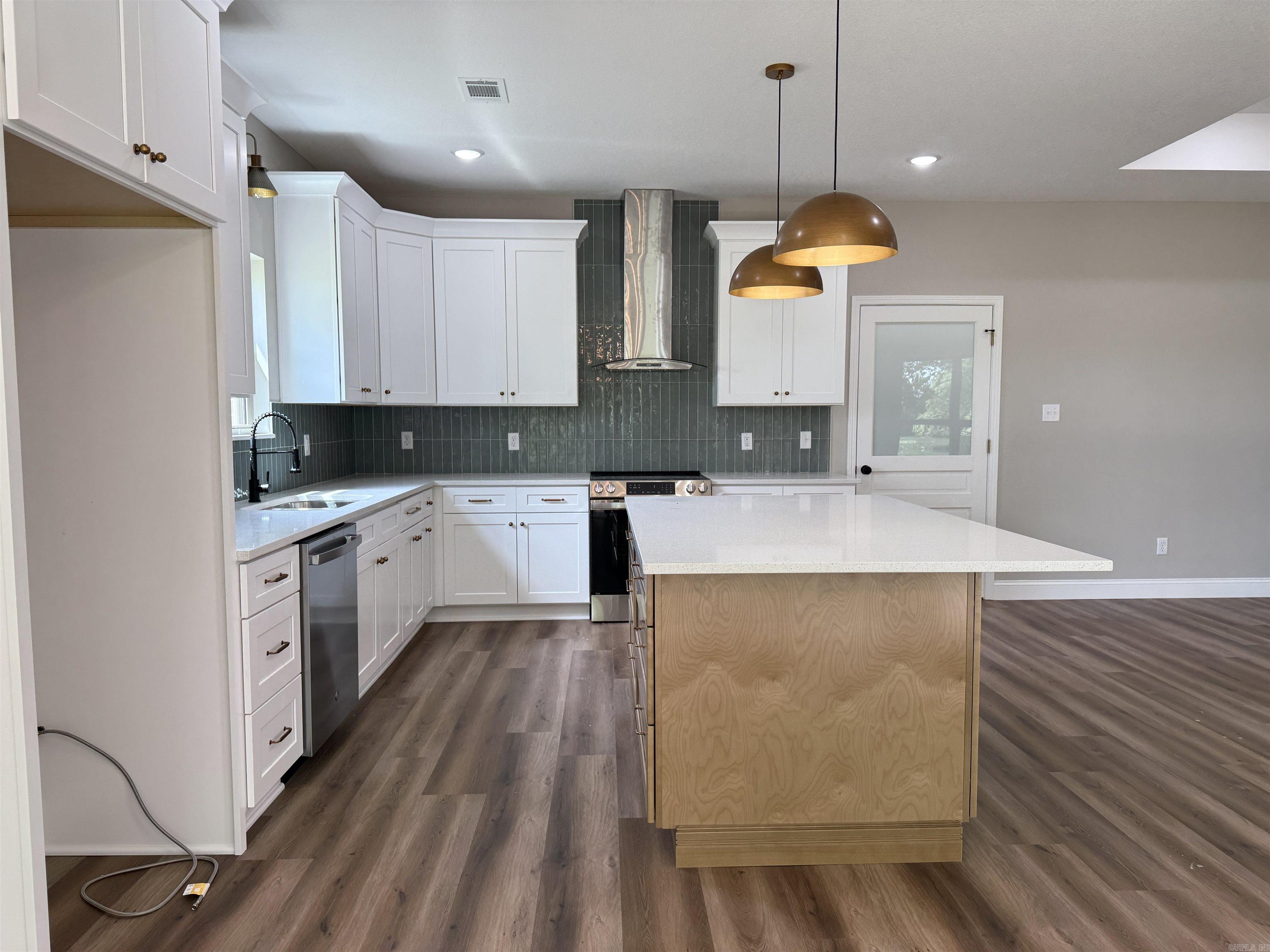 Dickinson - Residential