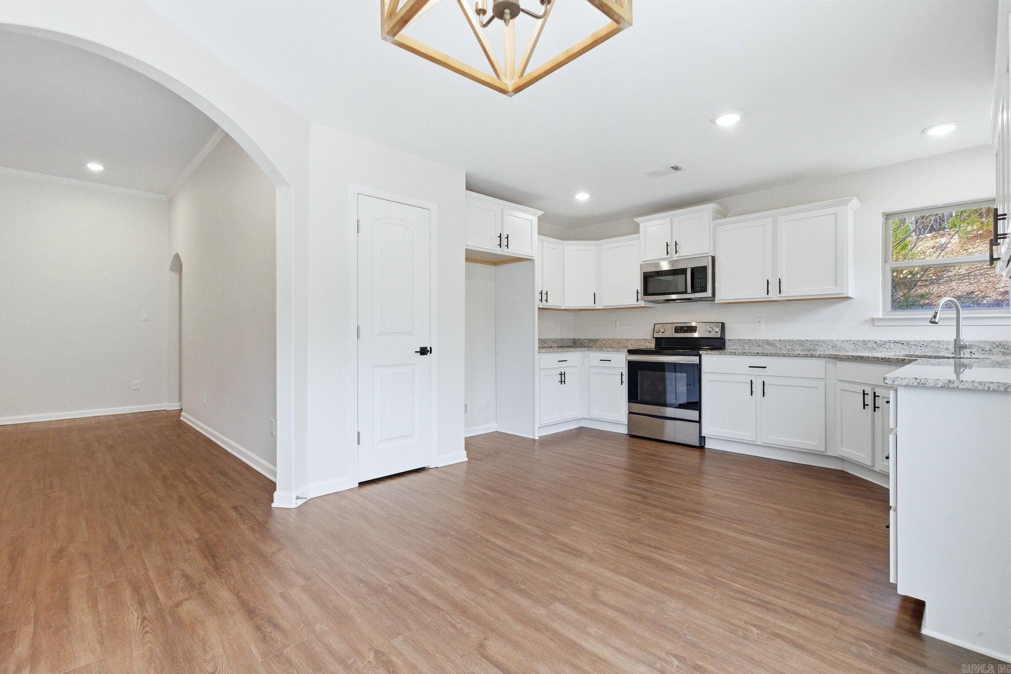 HERITAGE HEIGHTS - Residential