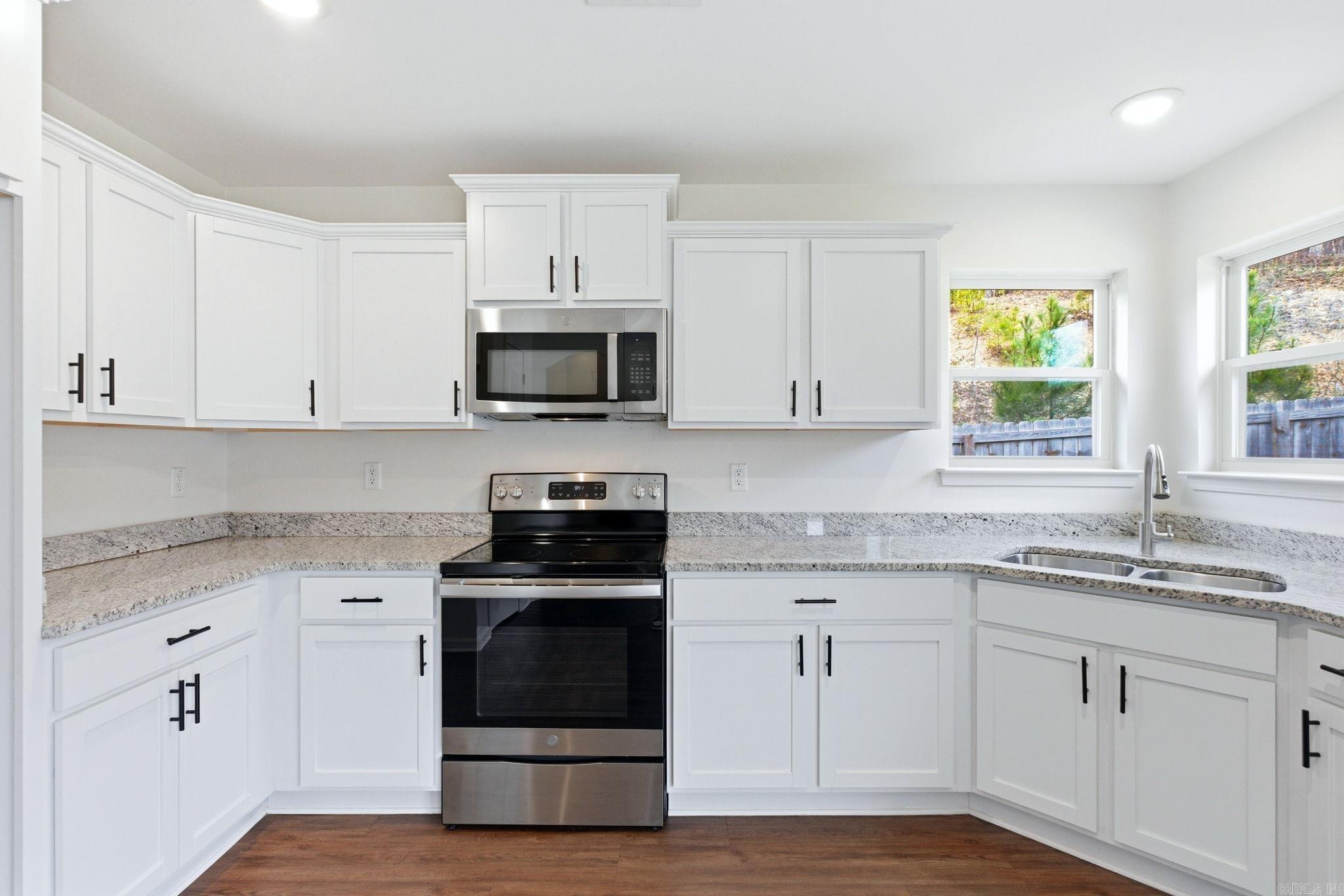 HERITAGE HEIGHTS - Residential