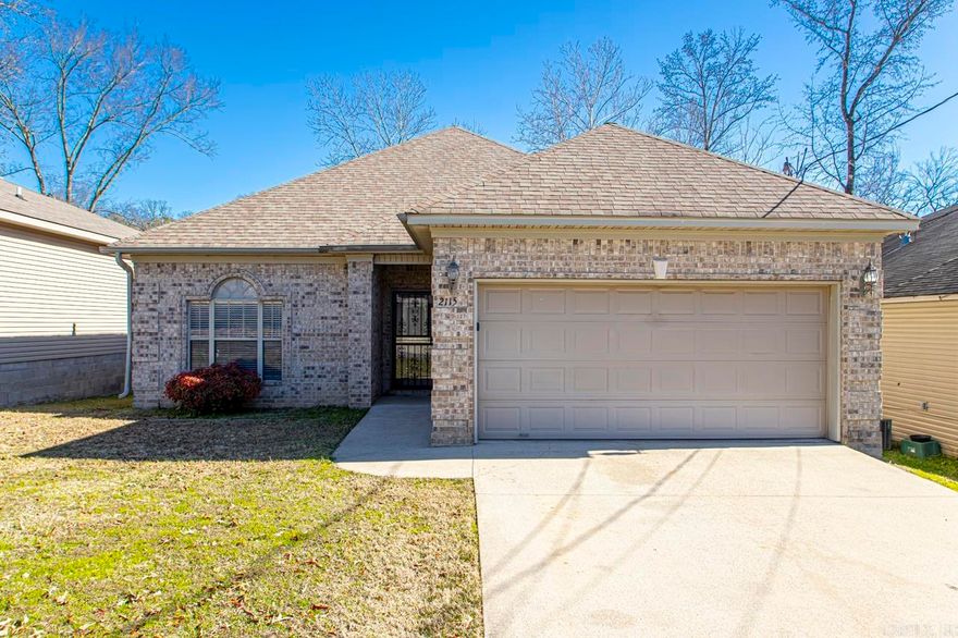 Welcome home! Beautiful 3 bed 2 bath in great location. Large master bedroom featuring walk in closet, jack and jill style sink, tub and shower. Spacious living room and kitchen with dining area. Fenced in backyard with covered back patio. Move in ready, schedule your showing today!