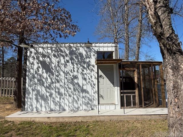 WOODLAND SHORES - Residential