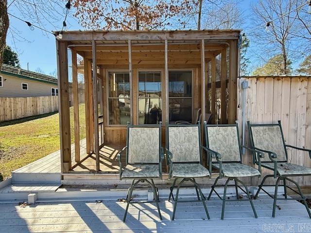 WOODLAND SHORES - Residential