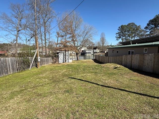 WOODLAND SHORES - Residential