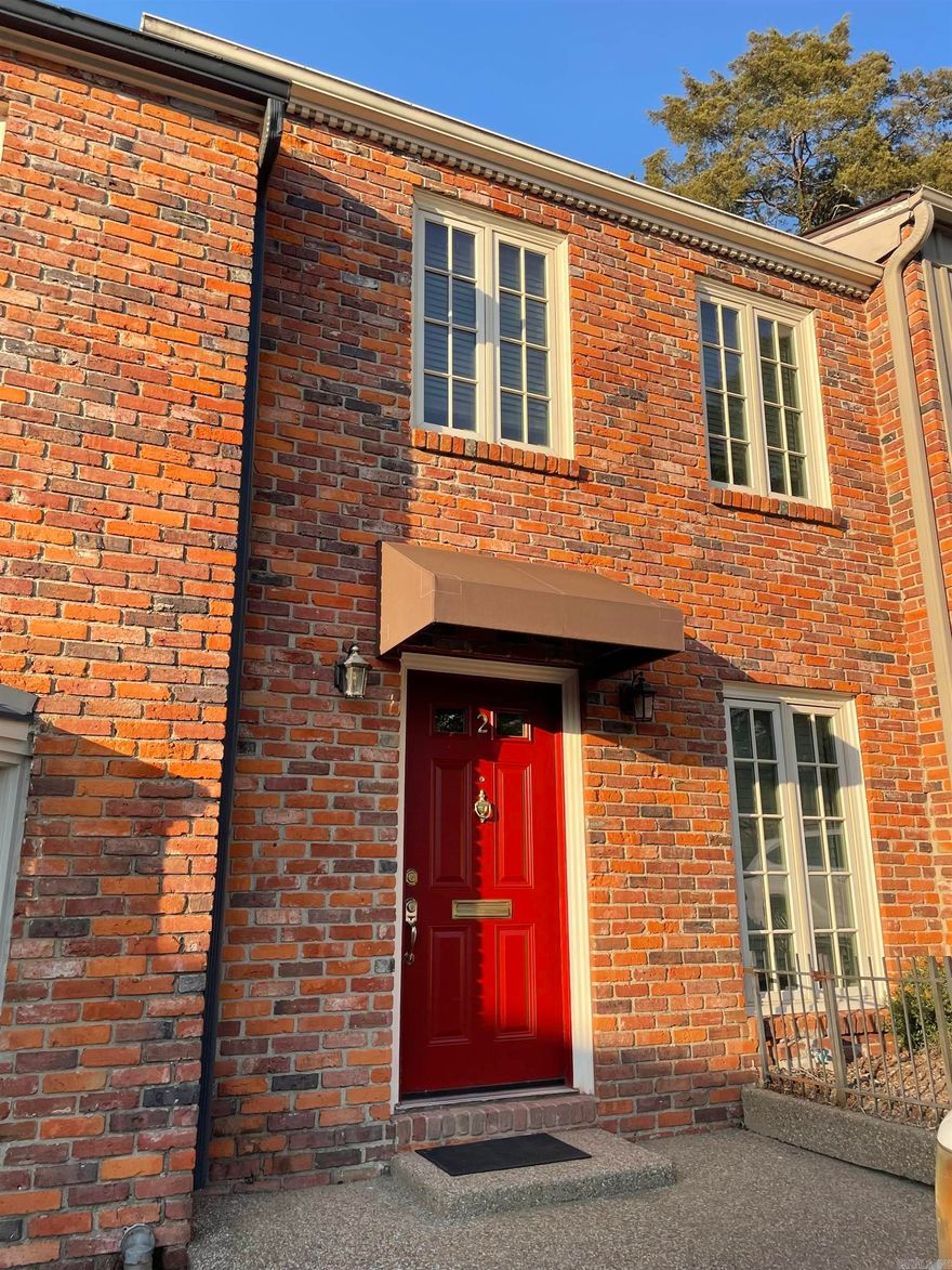 Beautifully Updated & Centrally Located Condo in the Heart of Little Rock  This move-in-ready condo combines modern updates with exceptional convenience in one of Little Rock’s most desirable areas. Enjoy quick access to major hospitals, shopping, dining, 10 Fitness, OrangeTheory, and the Heights.  The well-managed Hampton Court community offers low POA dues ($175/month), a beautifully maintained courtyard, and excellent overall upkeep.  Inside, the open-concept main level features a bright, stylish kitchen with marble countertops, spacious living & dining areas, and a convenient half bath.  Upstairs, you’ll find two generously sized bedrooms, a full bath, and a laundry area. The washer, dryer, and stainless-steel refrigerator all convey. Additional highlights include a tankless water heater, private fenced-in patio, new roof, newer windows, and an ext storage room.  Avg monthly utilities are impressively low — approx $54 for water, $60 for electricity, and $44 for gas.  Located between Cantrell & Kavanaugh, both on Little Rock’s snow-plow routes, this property also sits along the #1 bus line, with the nearest stop less than a 10-minute walk away (a designated snow route as well).