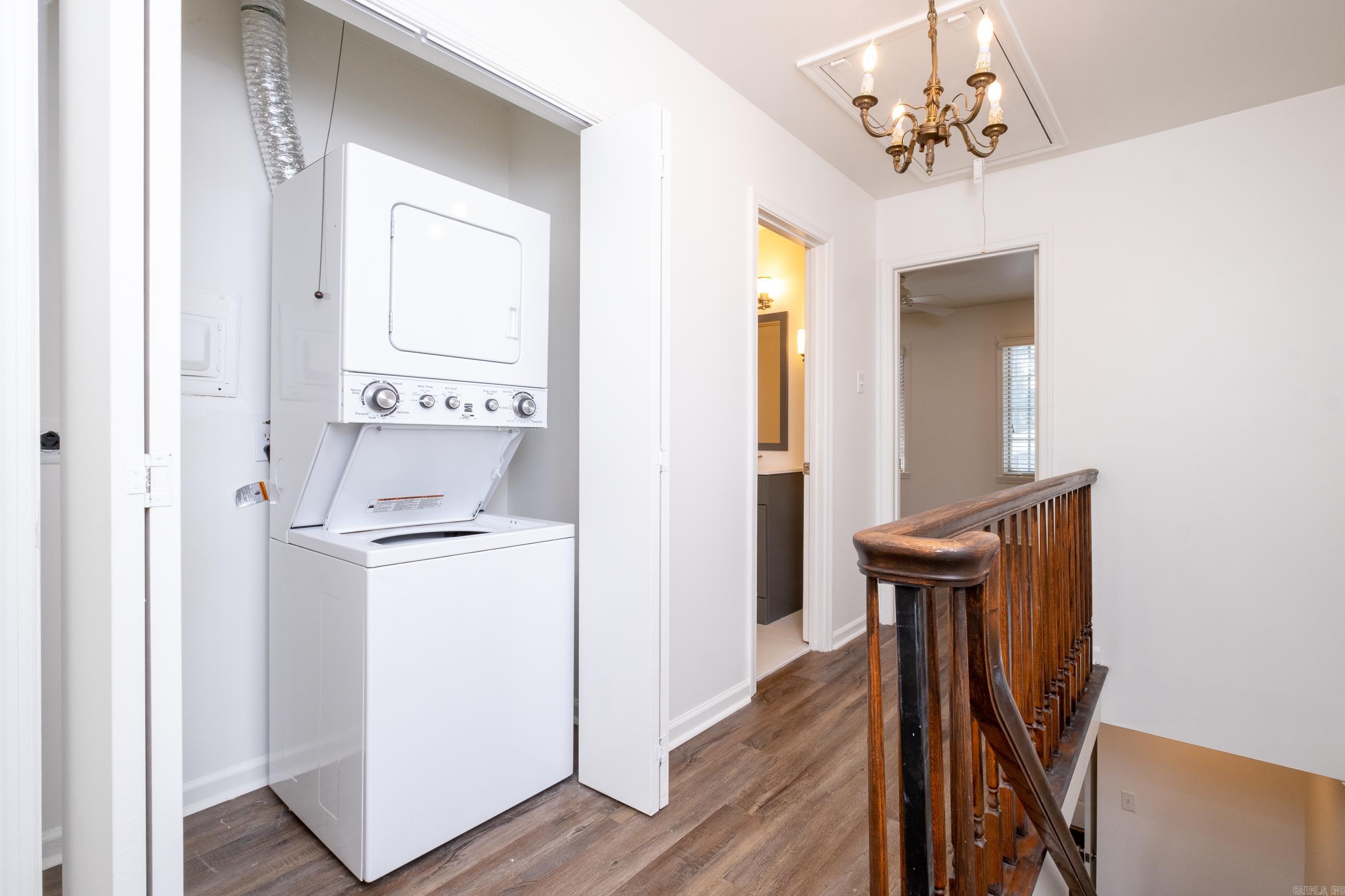 HAMPTON COURT APT HPR - Residential