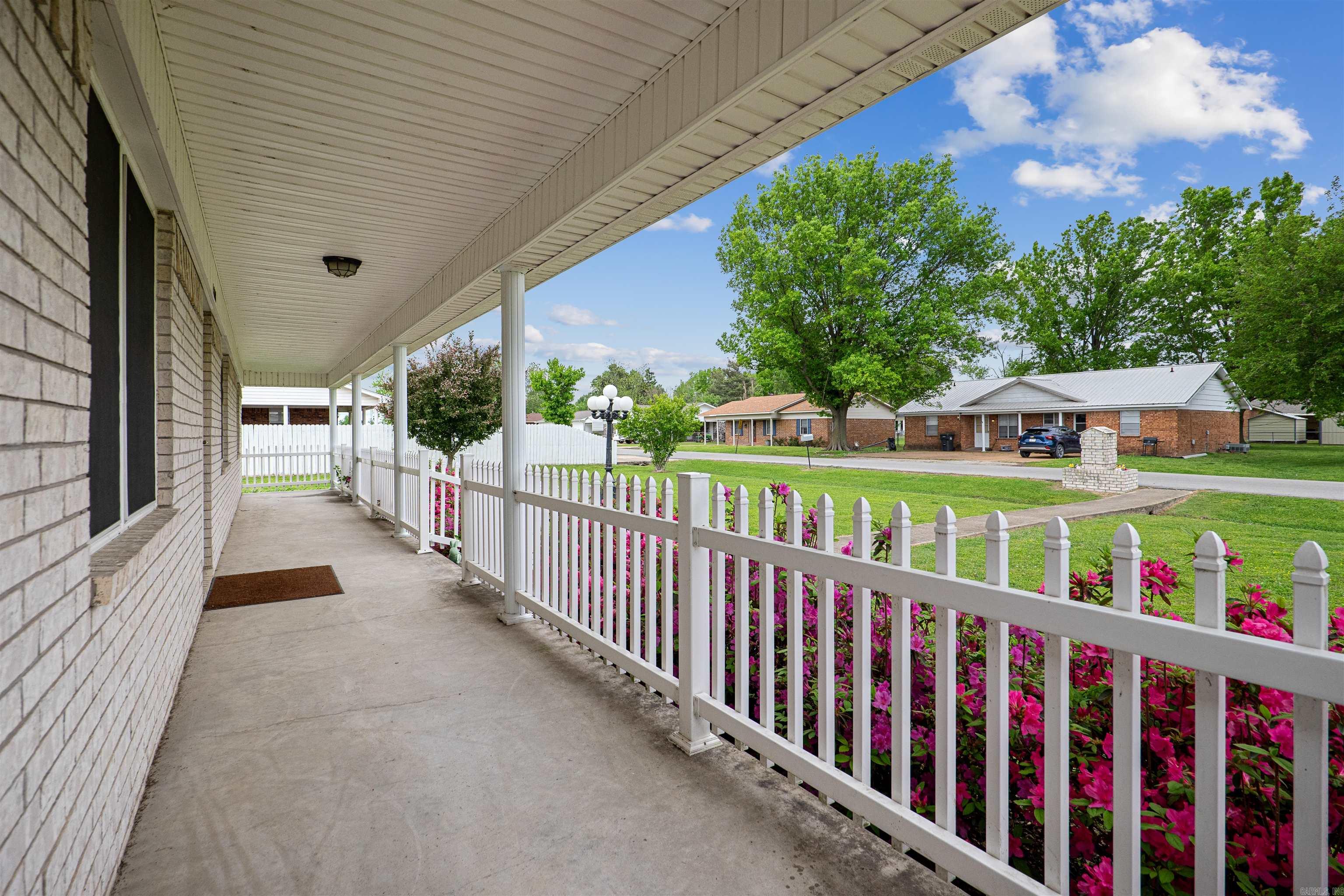 COLONIAL ACRES - Residential