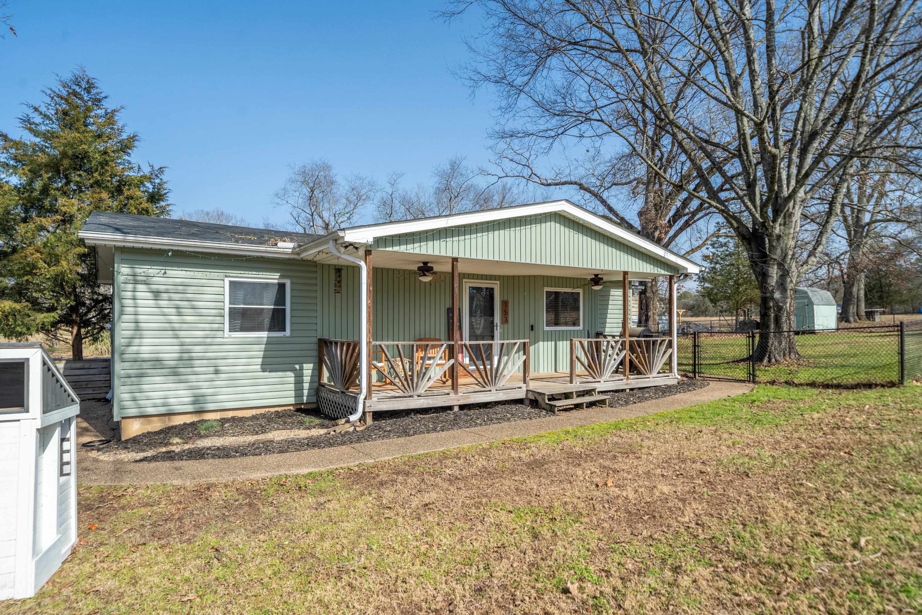 UNPLATTED ACREAGE - Residential