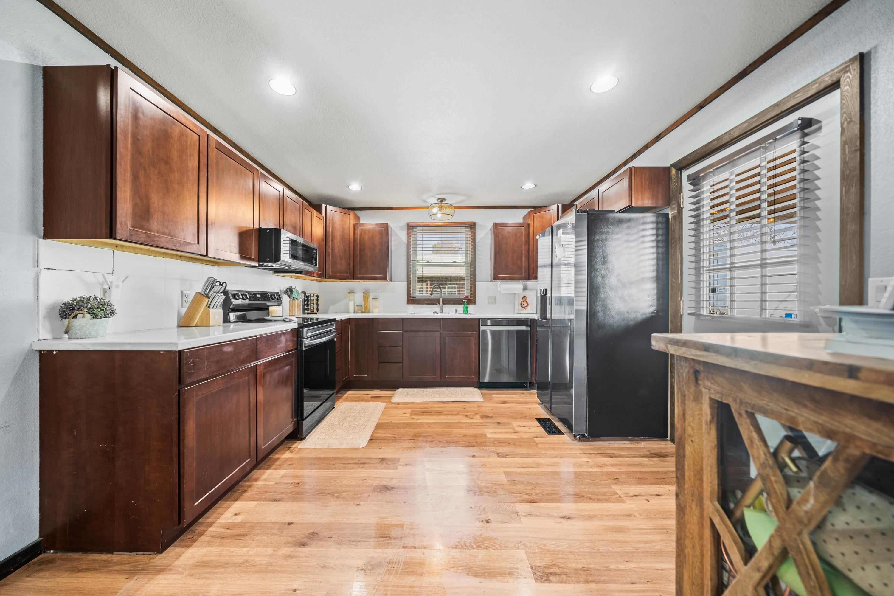 UNPLATTED ACREAGE - Residential