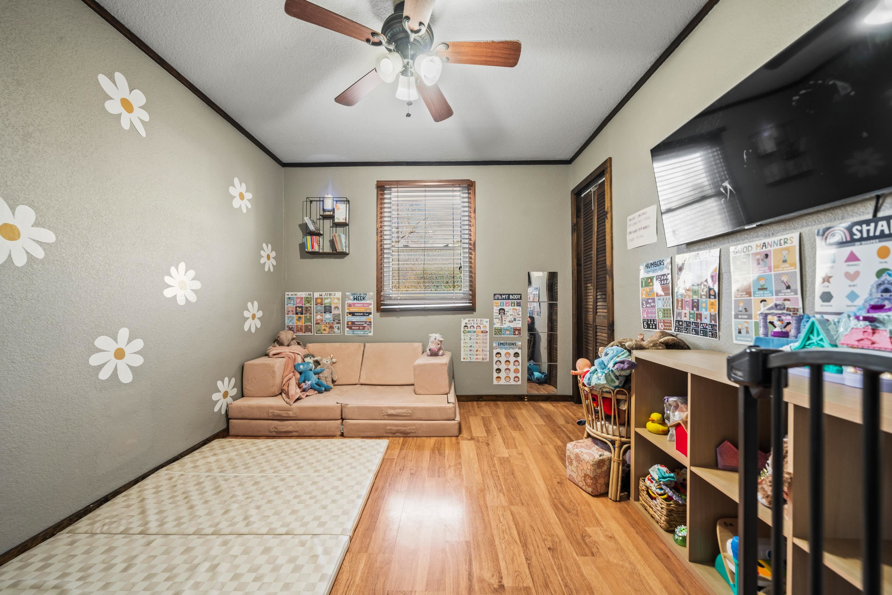 UNPLATTED ACREAGE - Residential