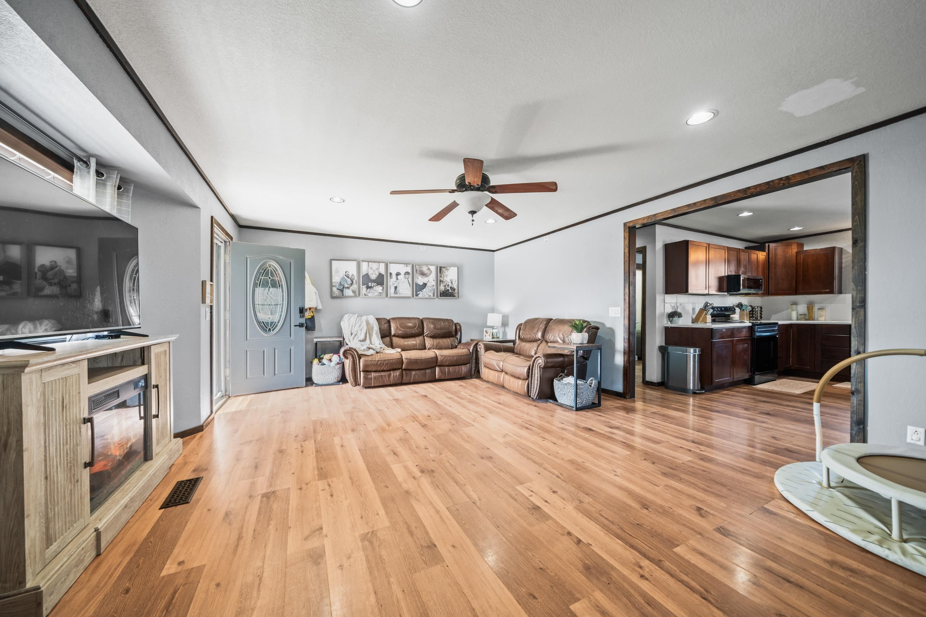 UNPLATTED ACREAGE - Residential