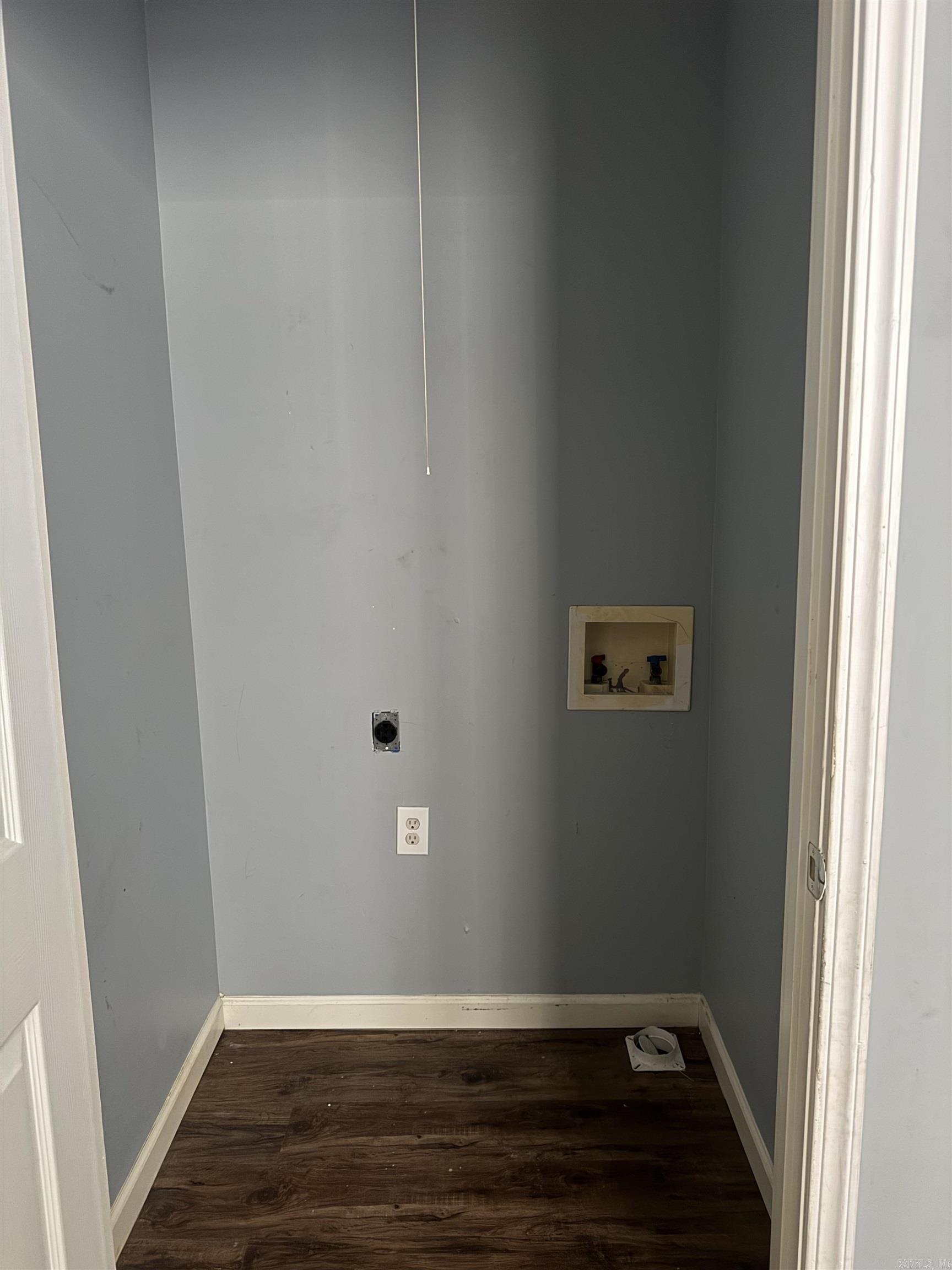 Weldon E Wrights - Residential Income