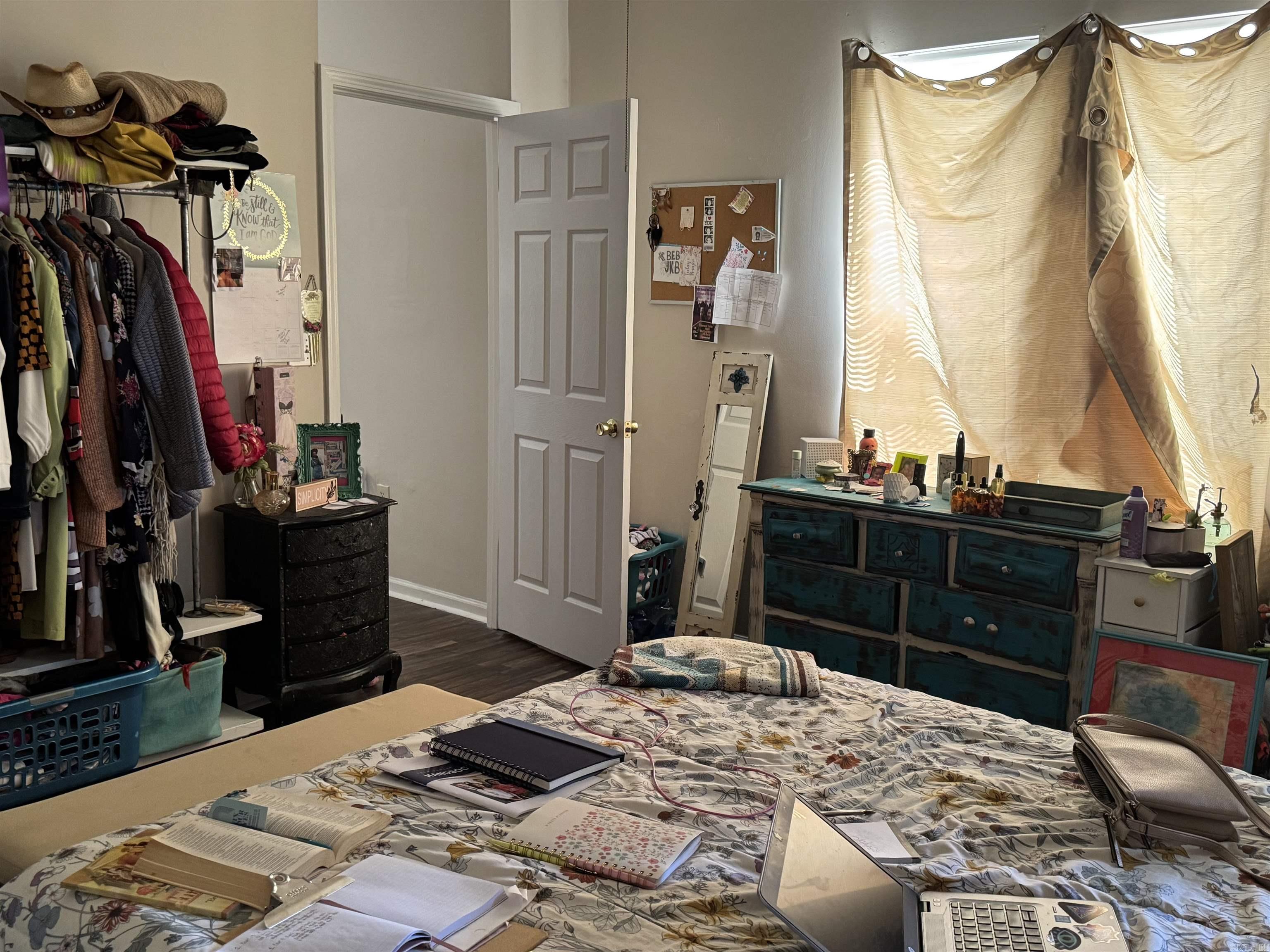 Weldon E Wrights - Residential Income