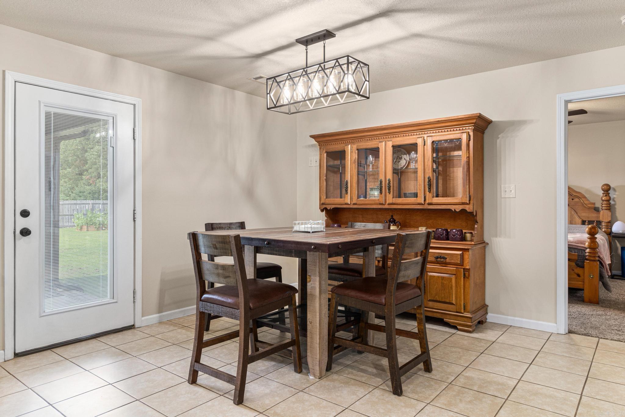 PARKWAY PLANTATION - Residential