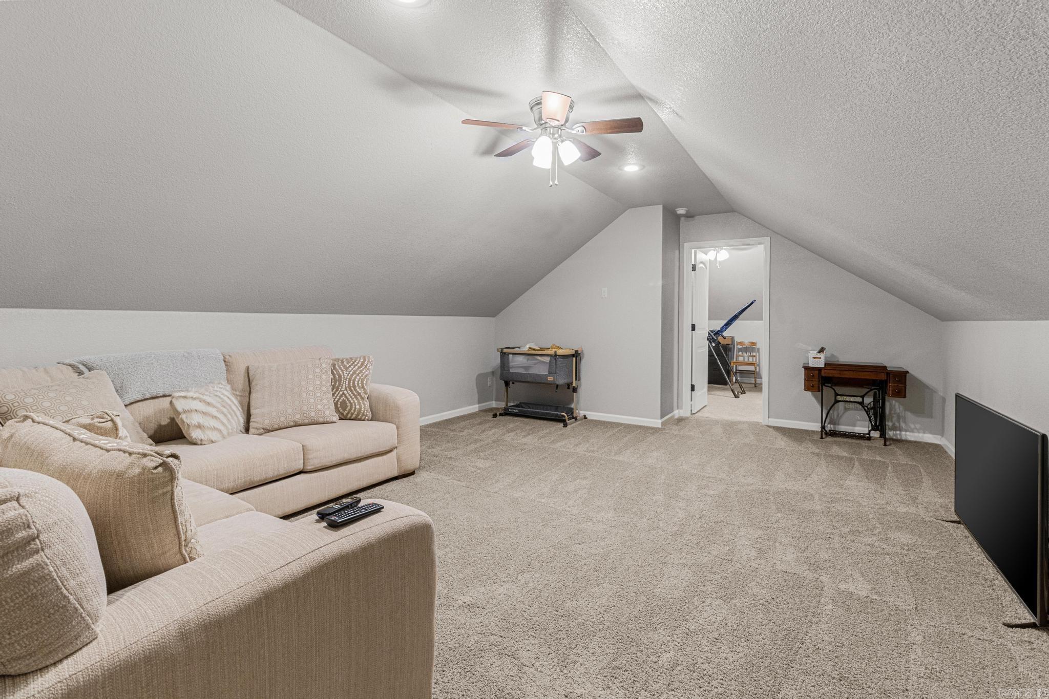 PARKWAY PLANTATION - Residential