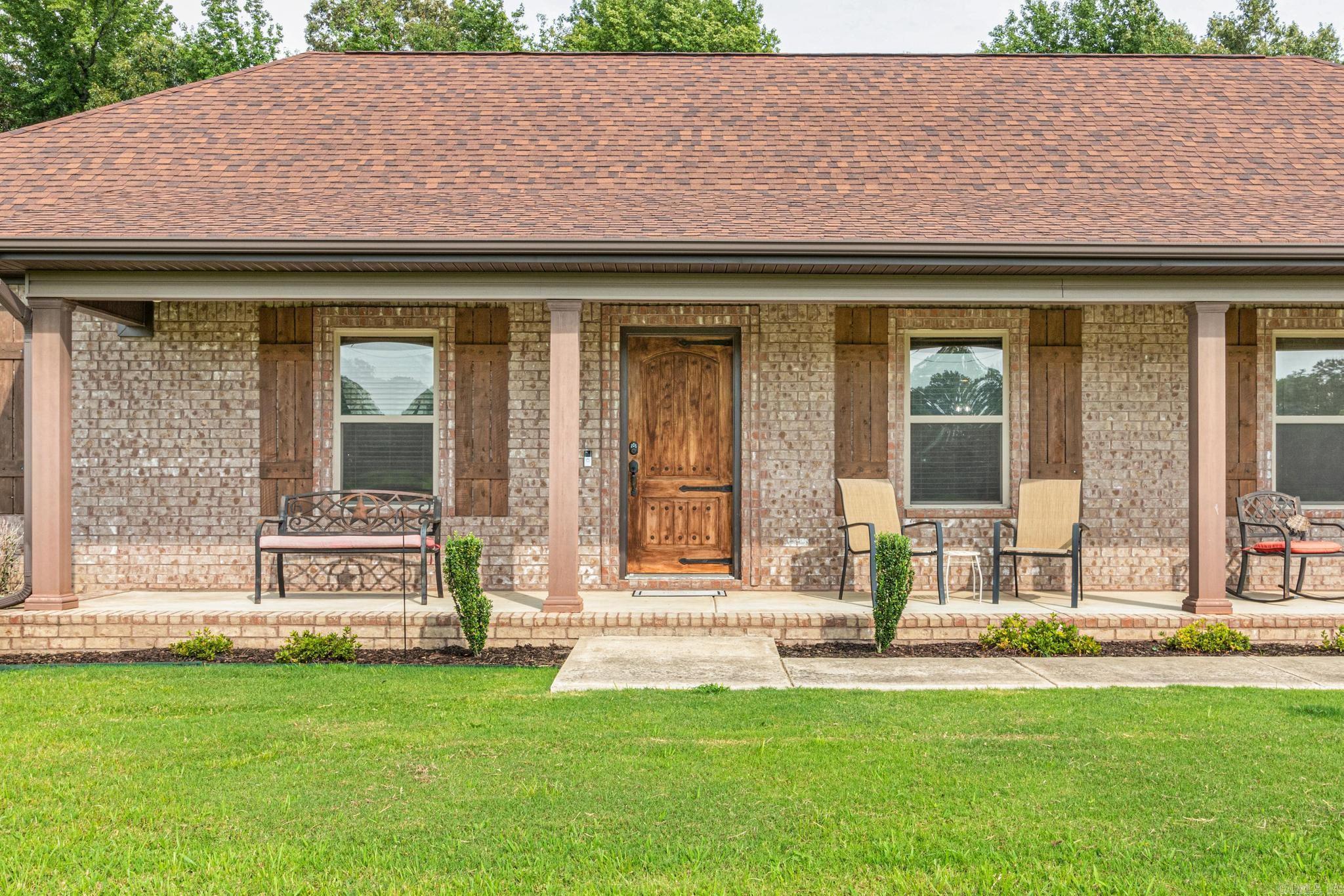 PARKWAY PLANTATION - Residential