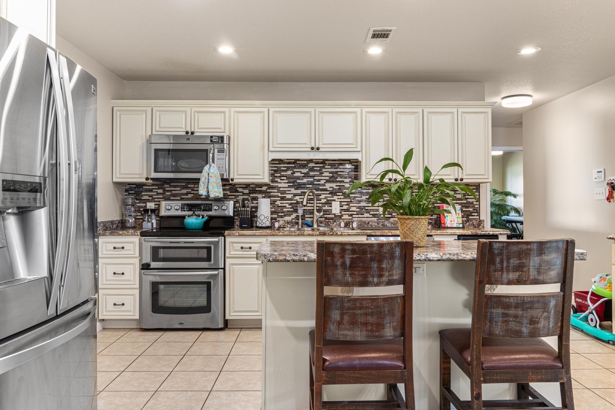 PARKWAY PLANTATION - Residential