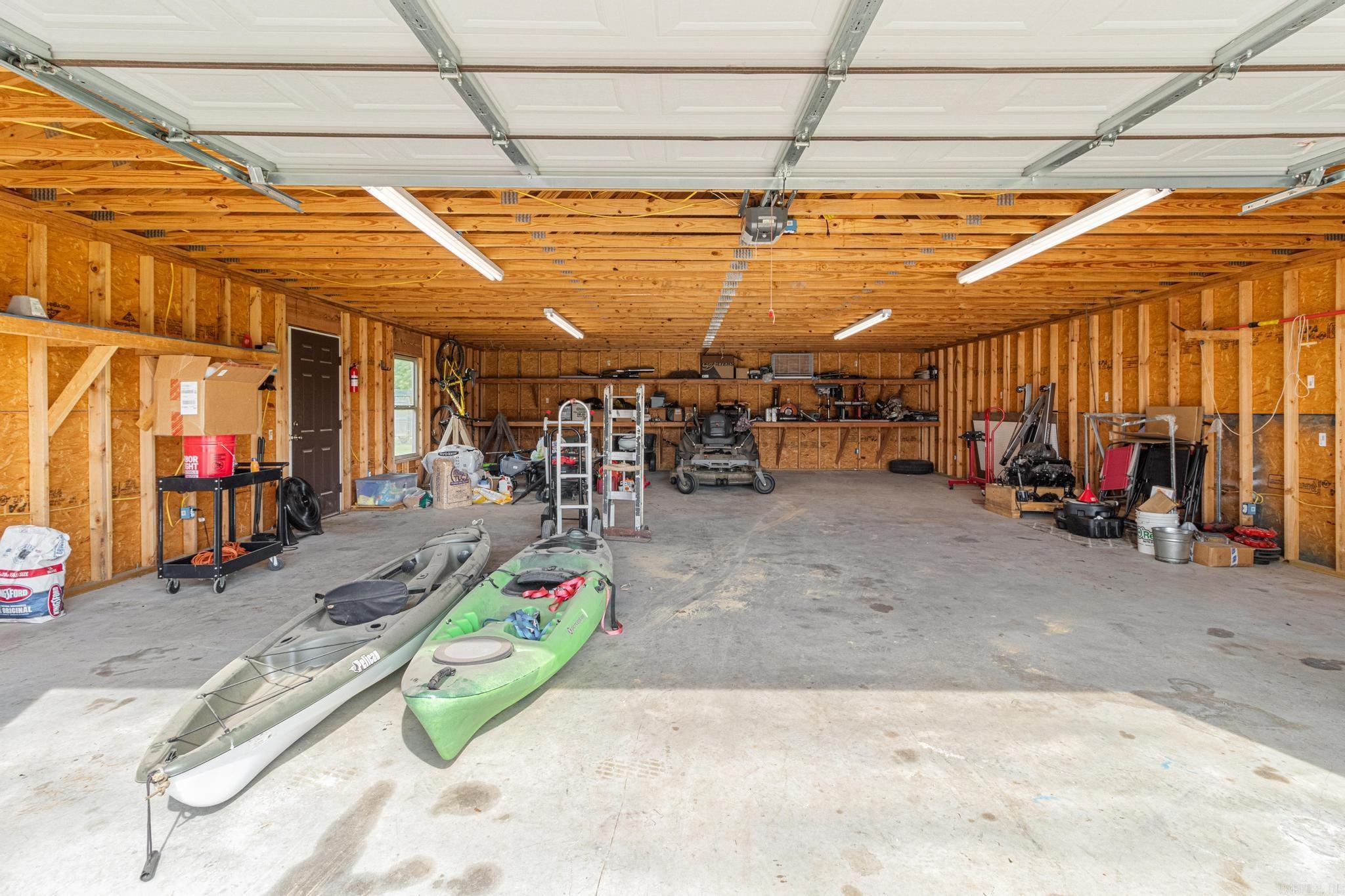 PARKWAY PLANTATION - Residential