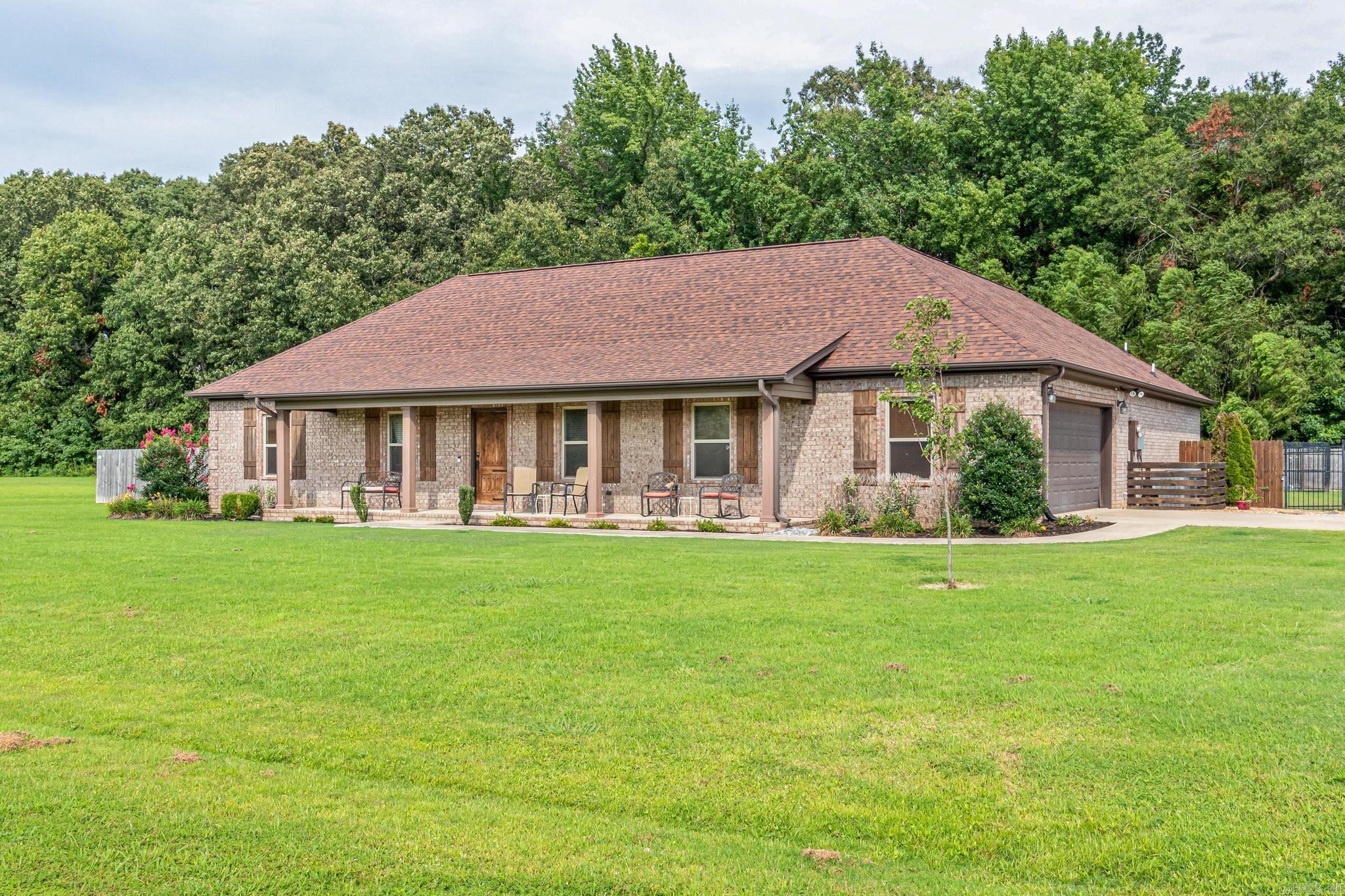 PARKWAY PLANTATION - Residential