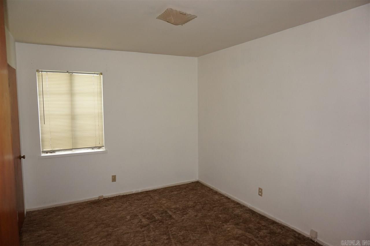 Queen Manor - Residential Lease