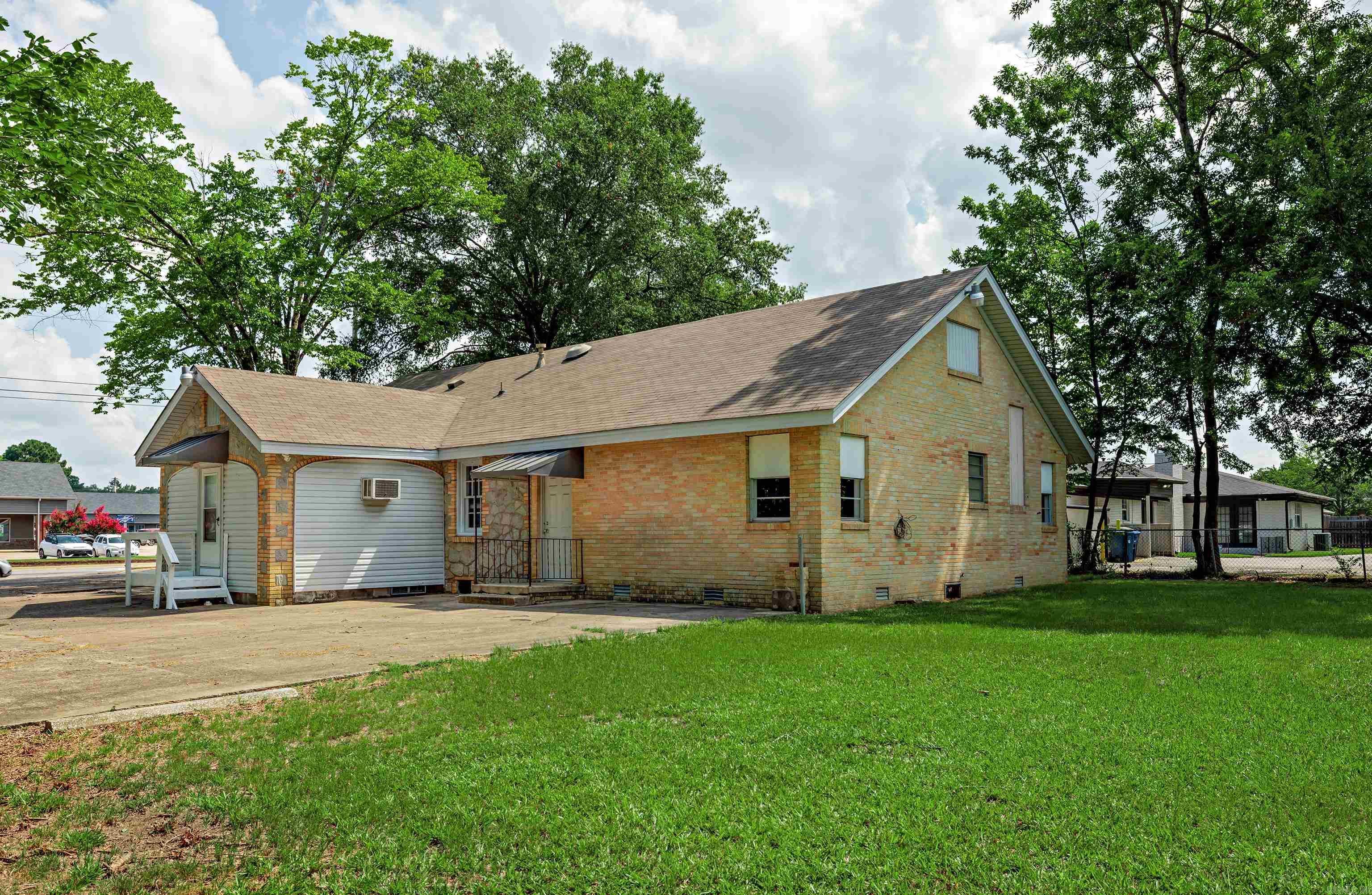 West Haven - Commercial Sale