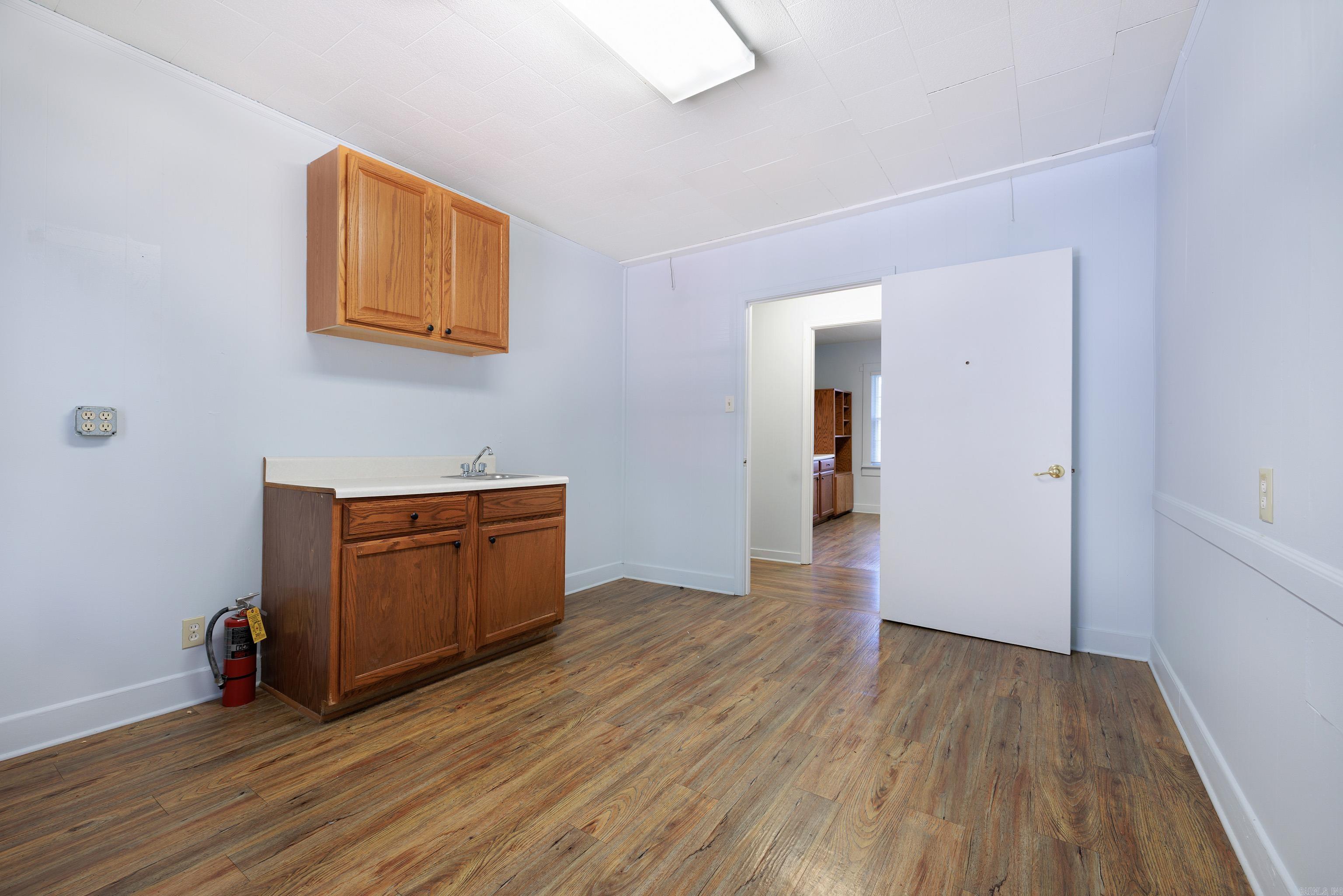 West Haven - Commercial Sale