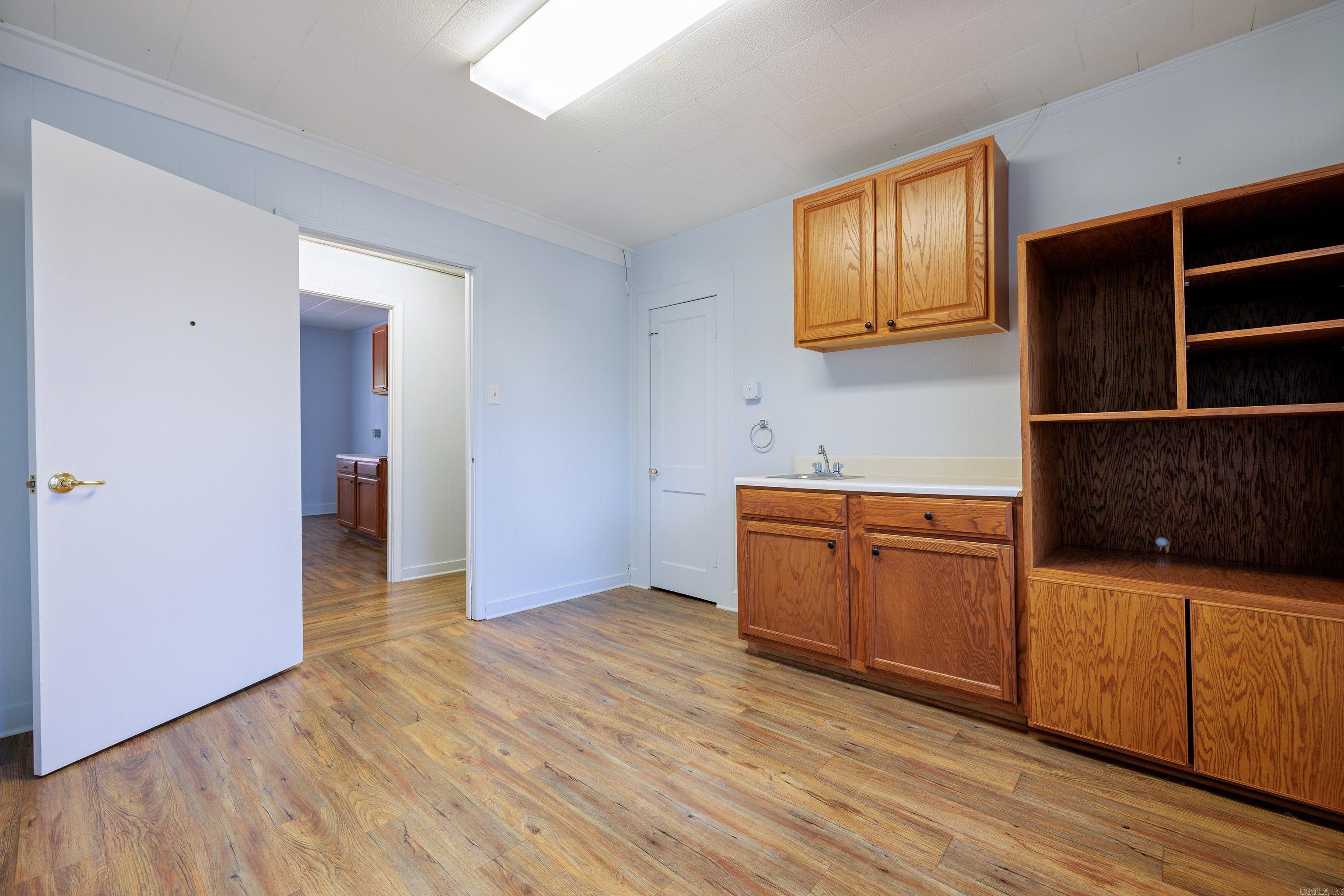 West Haven - Commercial Sale