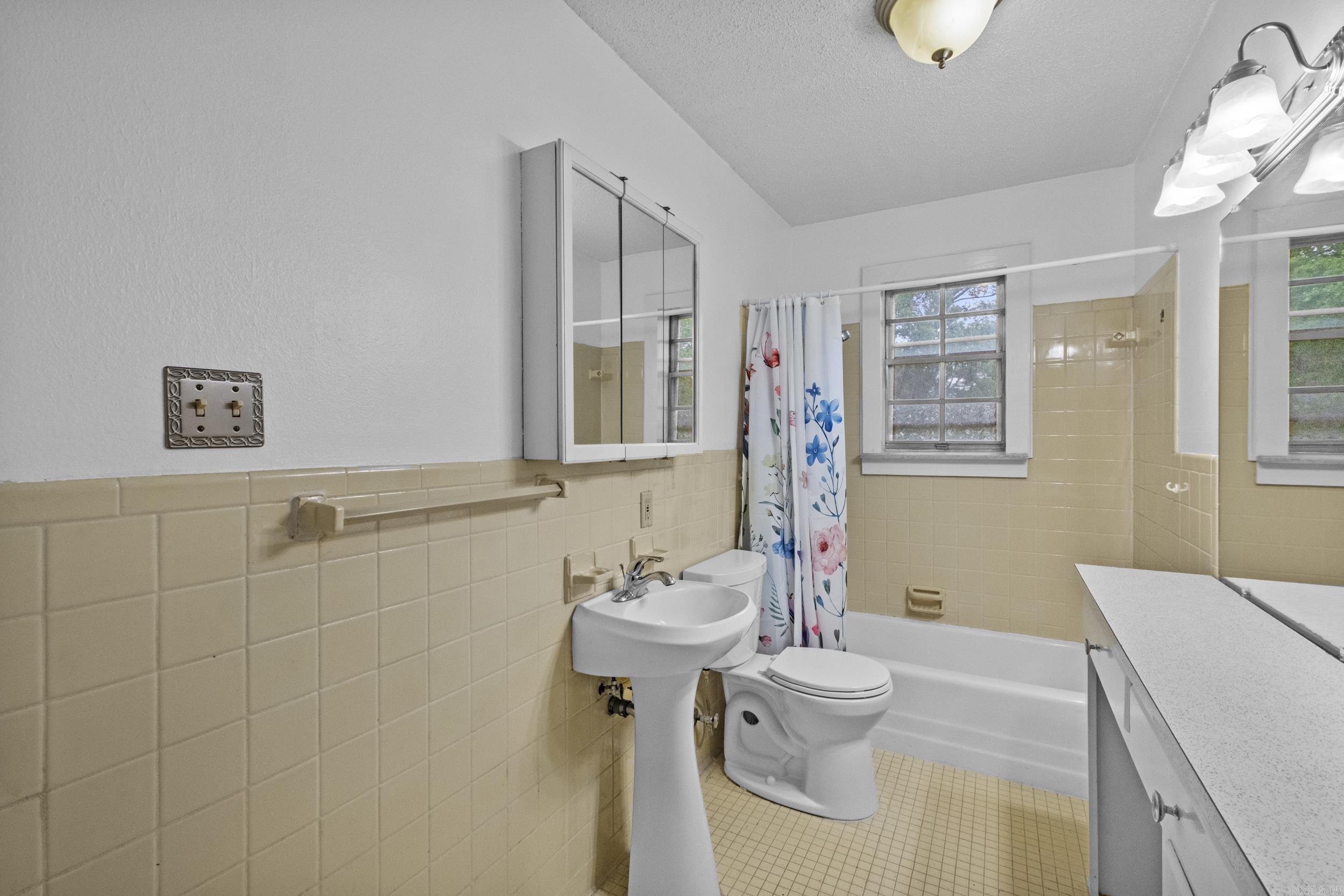 WILLIAMS CARL ADDN - Residential