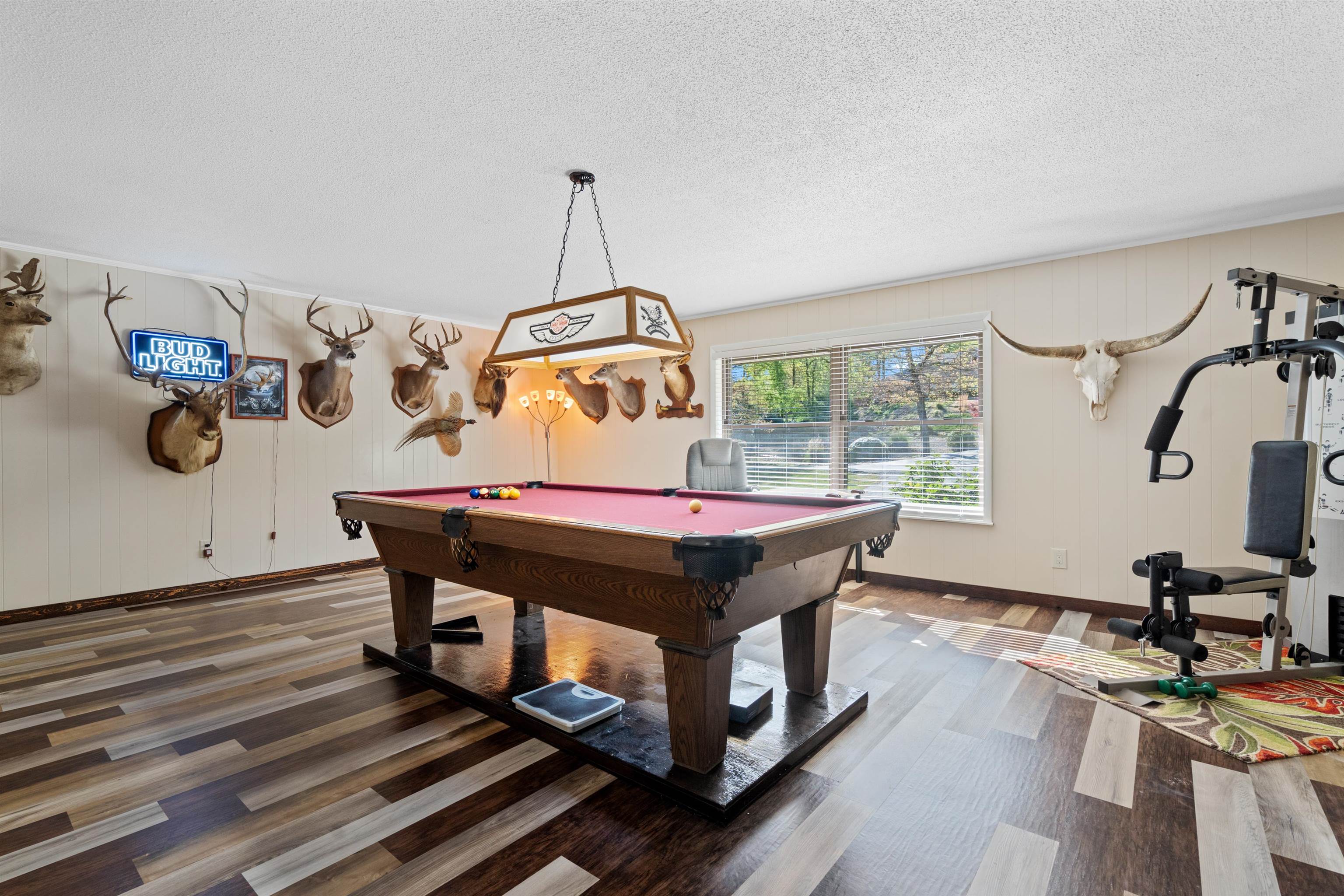 LAKECREST - Residential