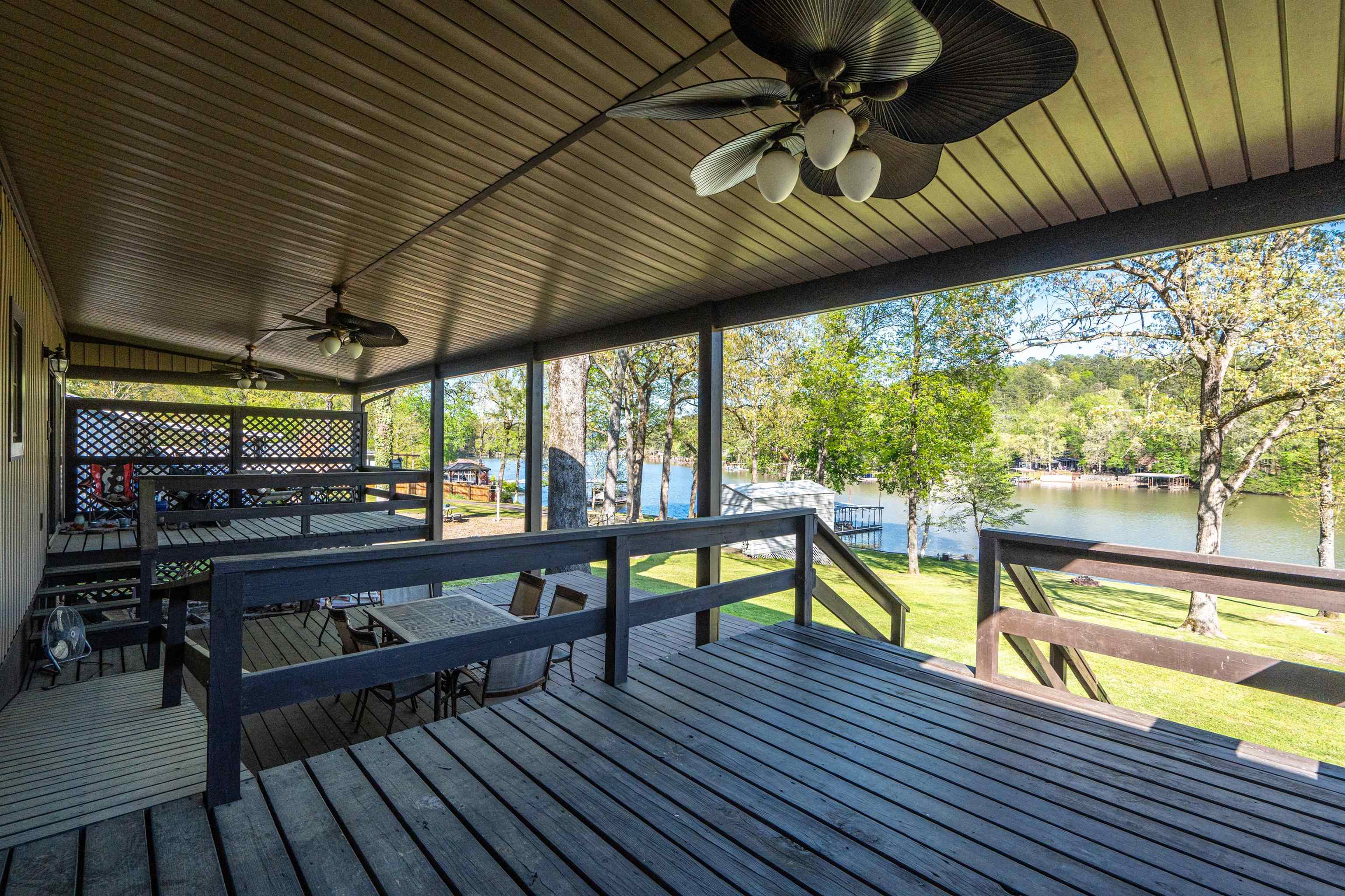LAKECREST - Residential