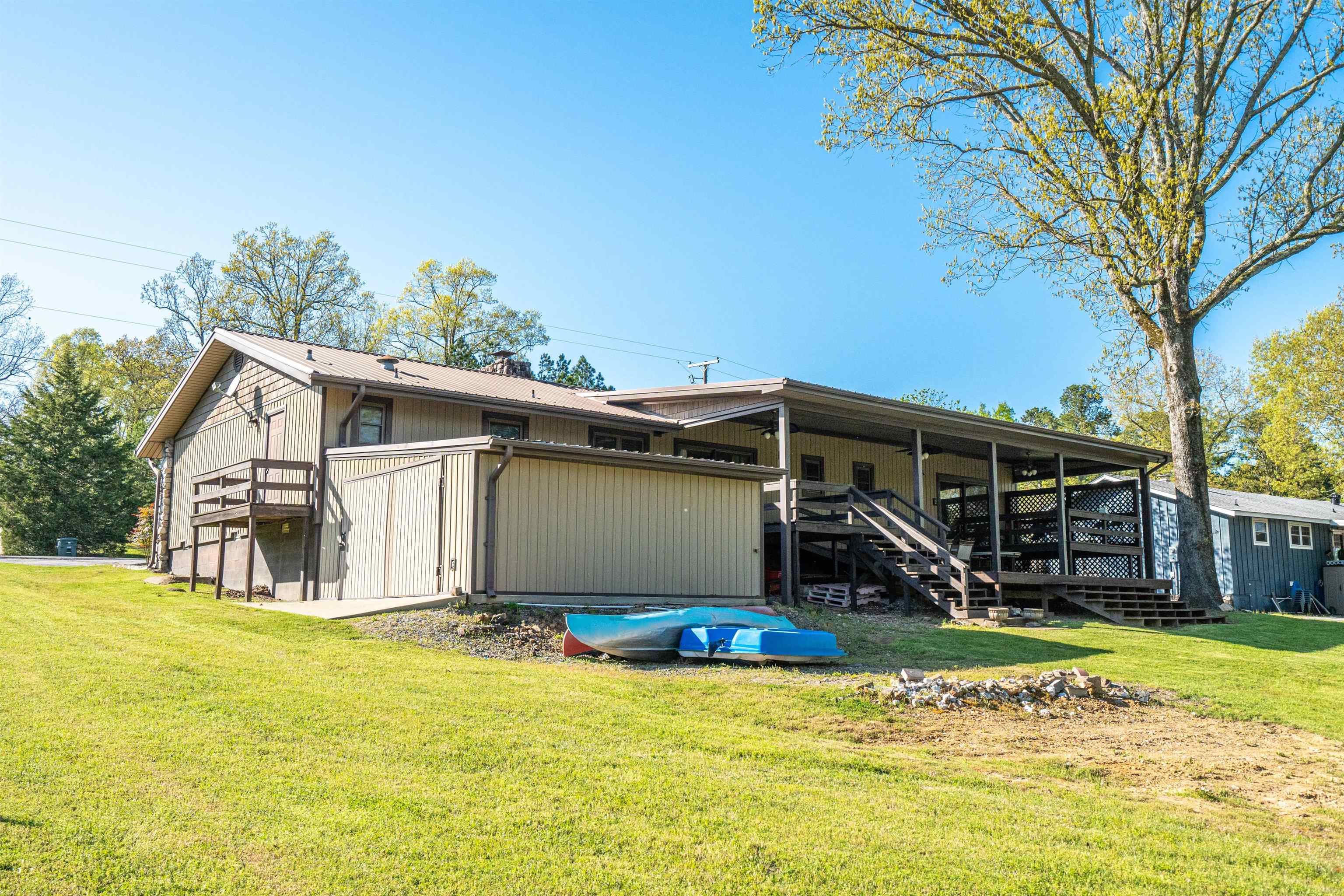 LAKECREST - Residential