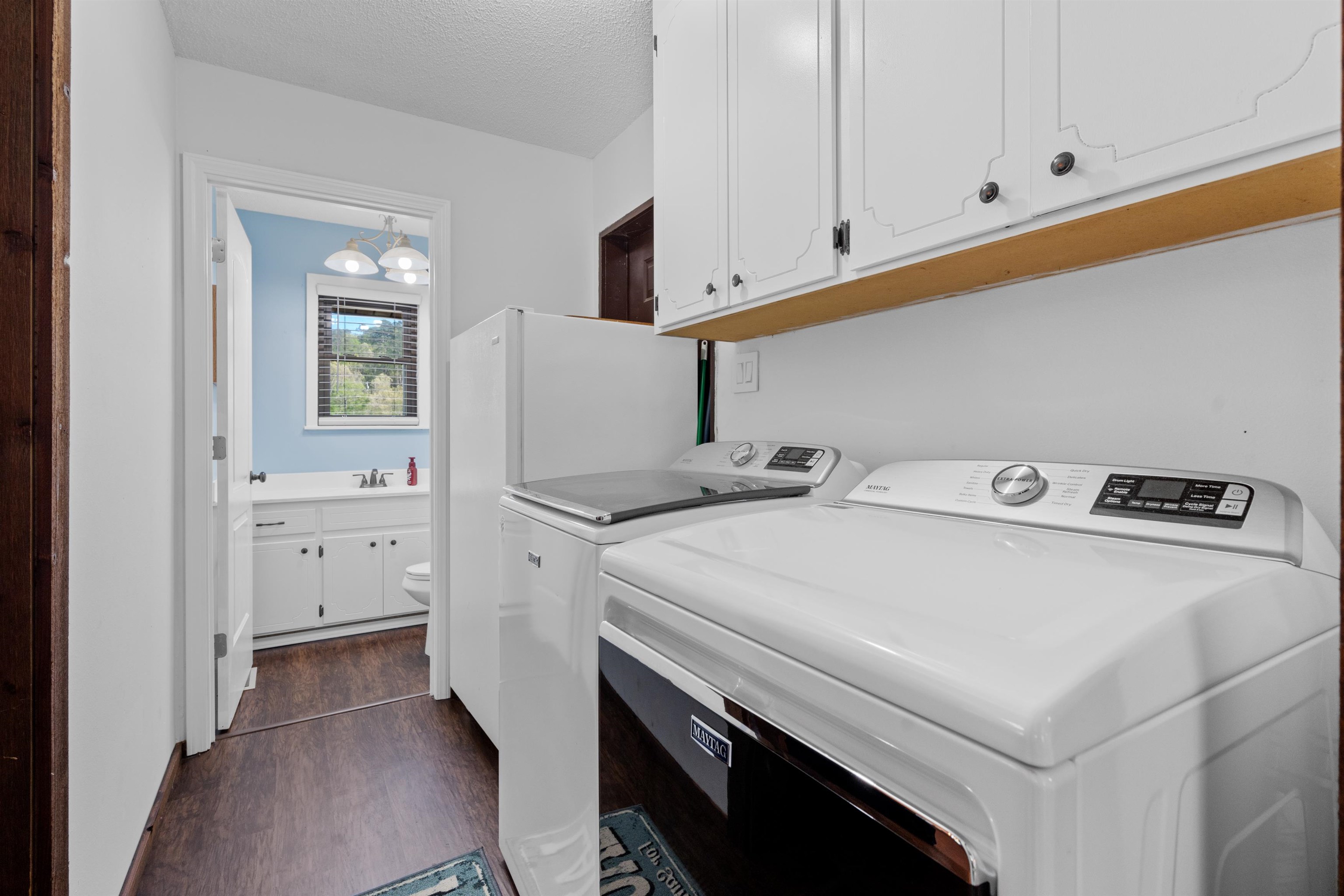 LAKECREST - Residential