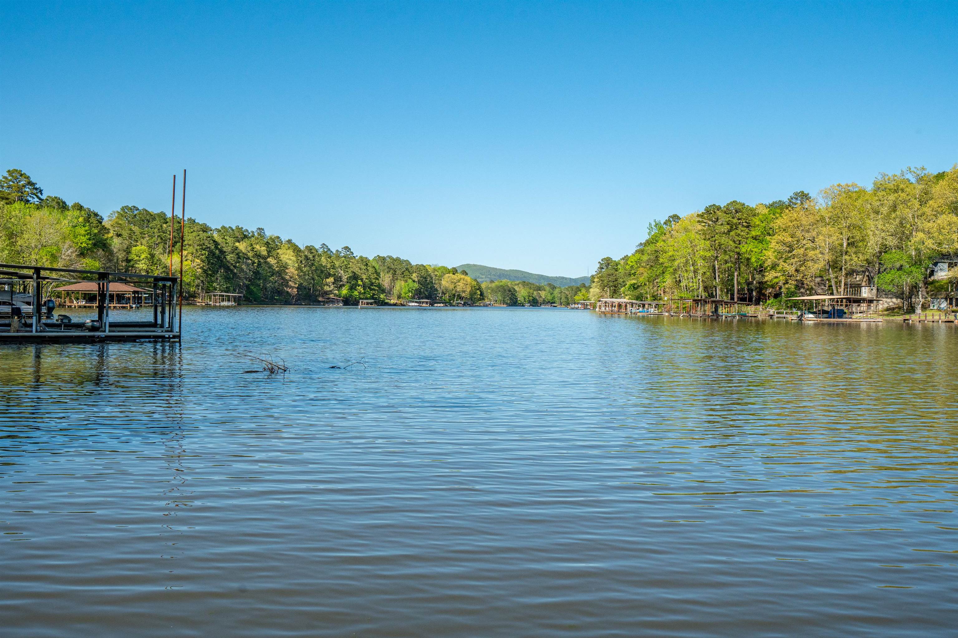 LAKECREST - Residential