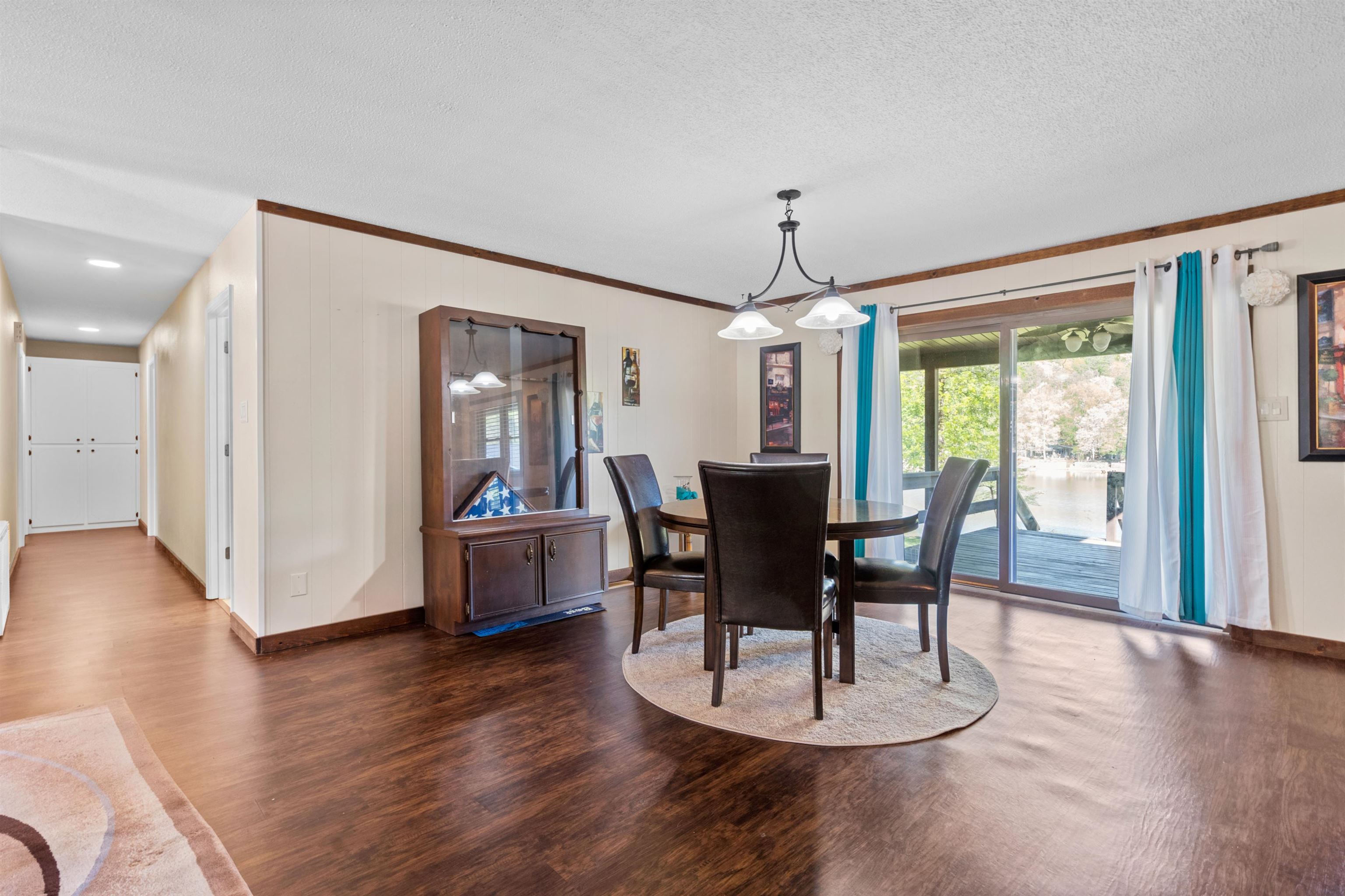 LAKECREST - Residential