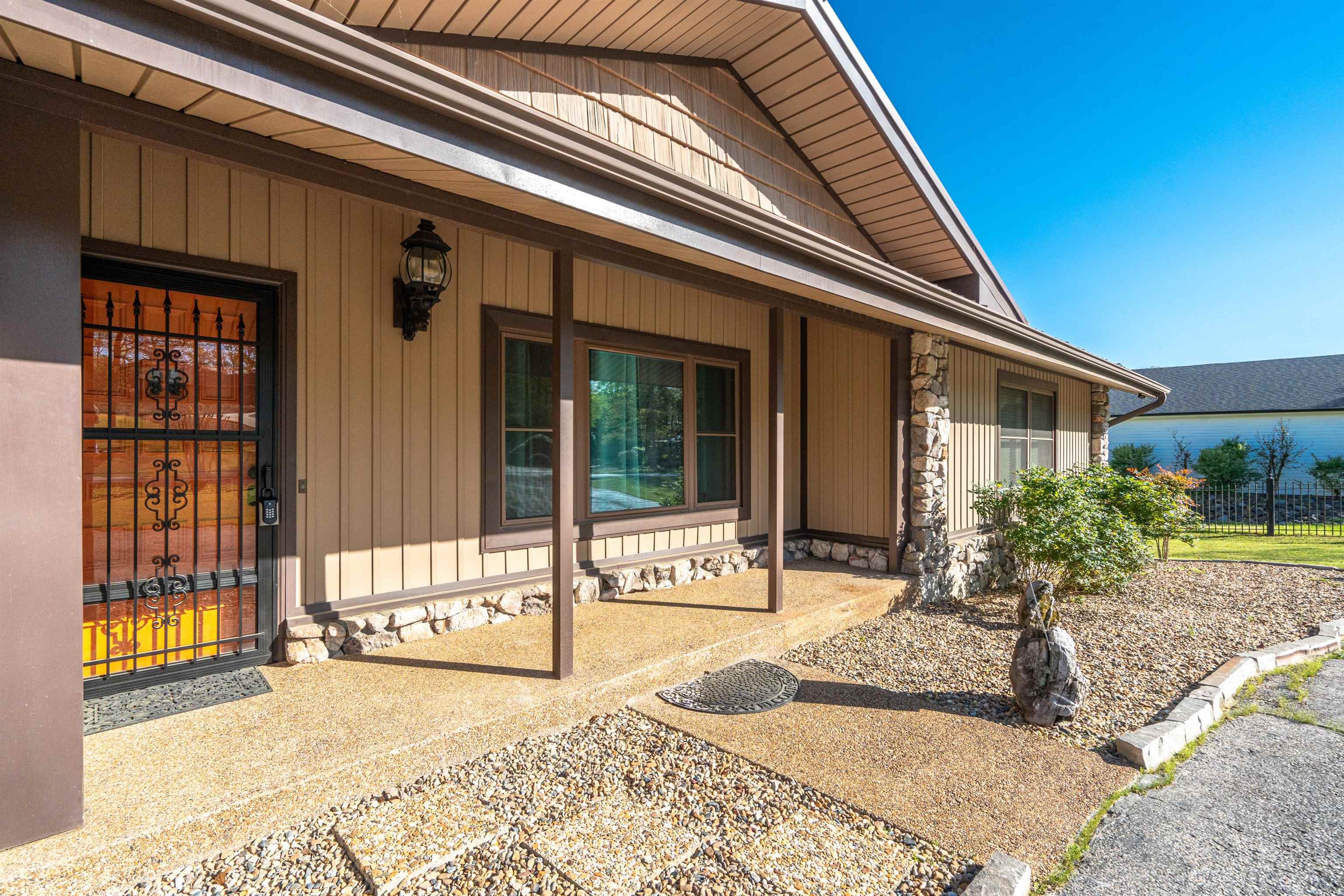 LAKECREST - Residential
