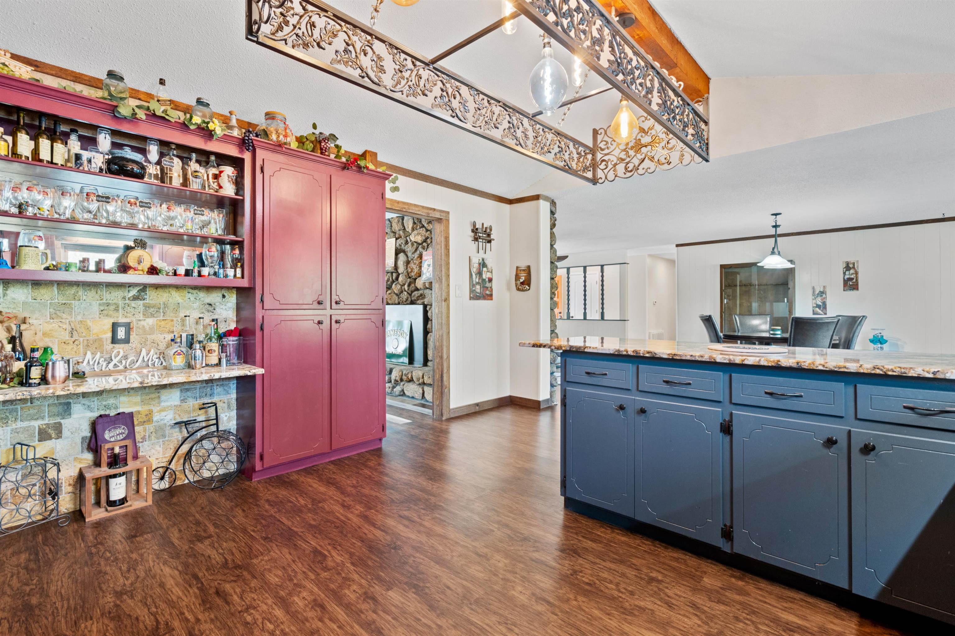 LAKECREST - Residential