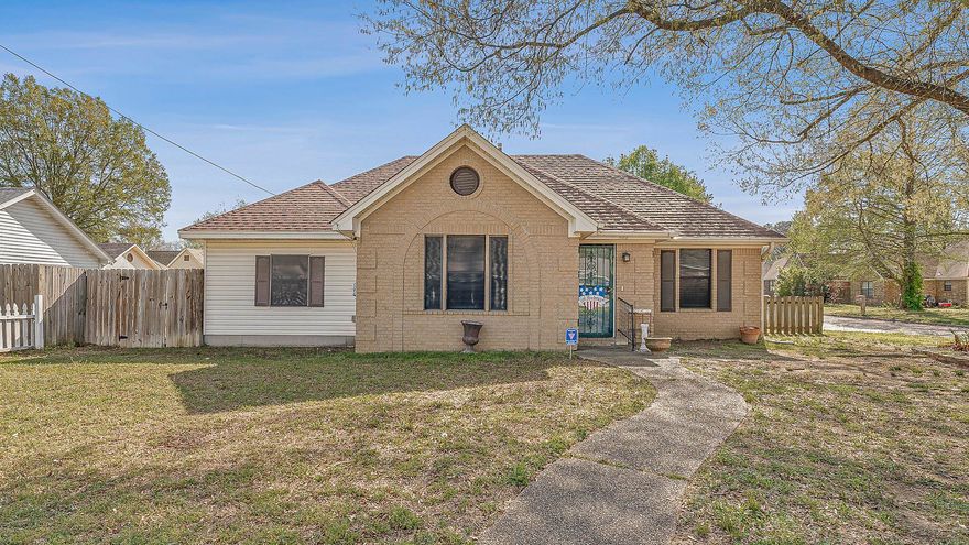 822 Hester St. encapsulates the perfect blend of comfort, style, and convenience. Whether you're looking to settle down in a welcoming neighborhood or seeking an investment with great potential, this home is worth a visit. Located within minutes of local schools, parks, and shopping centers, this property provides easy access to all the amenities Jonesboro has to offer. Enjoy a short commute to work or school, and take advantage of the nearby recreational facilities. Don't miss your chance to make this charming property your own. Contact us today for more information or to schedule a showing!