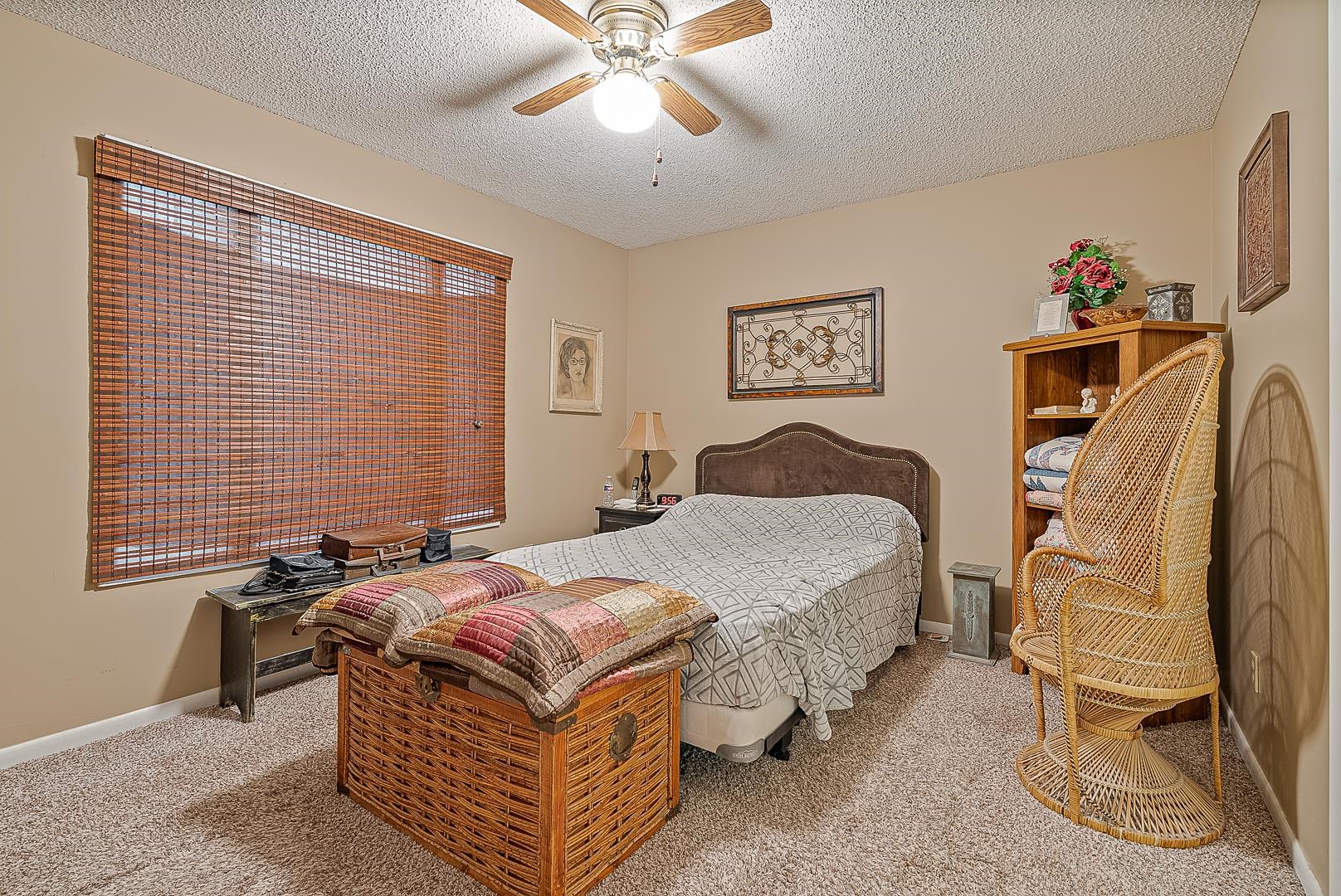 COUNTRY MEADOWS - Residential