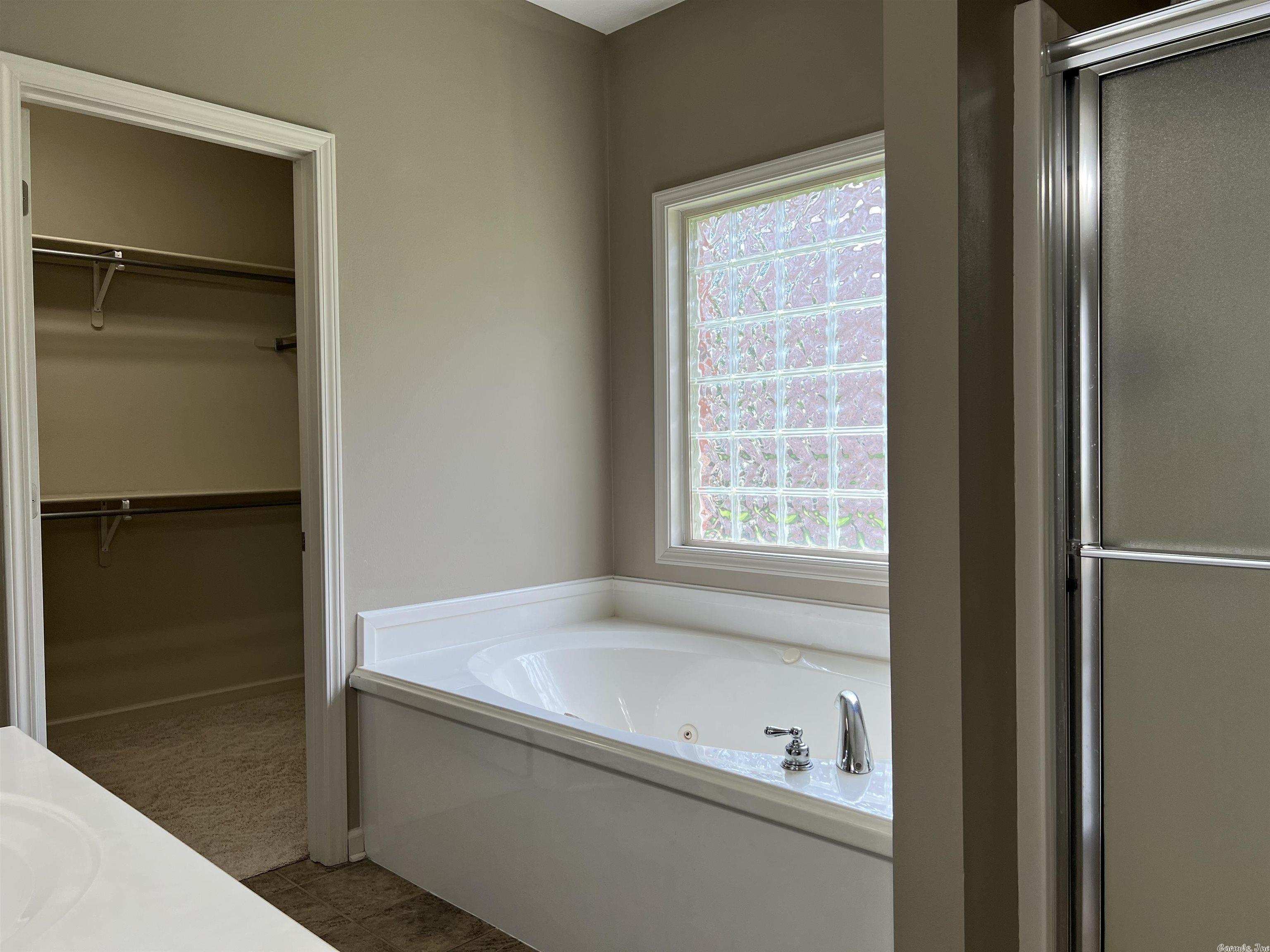 MAUMELLE VALLEY ESTATES - Residential