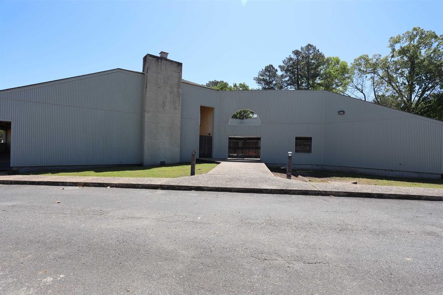 Discover a rare opportunity with this spacious 6,670 sq ft multi-room apartment property situated on 1.37 acres. Perfect for group housing, extended stay rentals, or a boutique residential concept. This versatile space is packed with premium features and amenities. 8 Private Rooms with bathrooms, Community Kitchen, Ideal for shared living or staff accommodations. Banquet Area, Perfect for gatherings, events, or resident dining. Vaulted Ceilings, Enhanced natural light and create a grand atmosphere. Office area, Great for on-site management or business operations. Wood-Burning Fireplace, Adds charm and warmth to the common area. Banquet Room with Public Restrooms, Host events or rent out for extra income. Covered Patio, Comfortable outdoor space for guests. Large Parking Area, Ample space for tenants, staff, and visitors. Fire Sprinkler System, Safety-first design throughout the facility. Whether you're an investor, organization, or developer, this property offers exceptional value and potential. Schedule a private tour today.