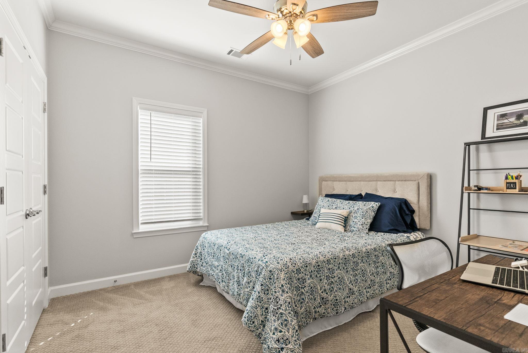 SIENNA LAKE - Residential