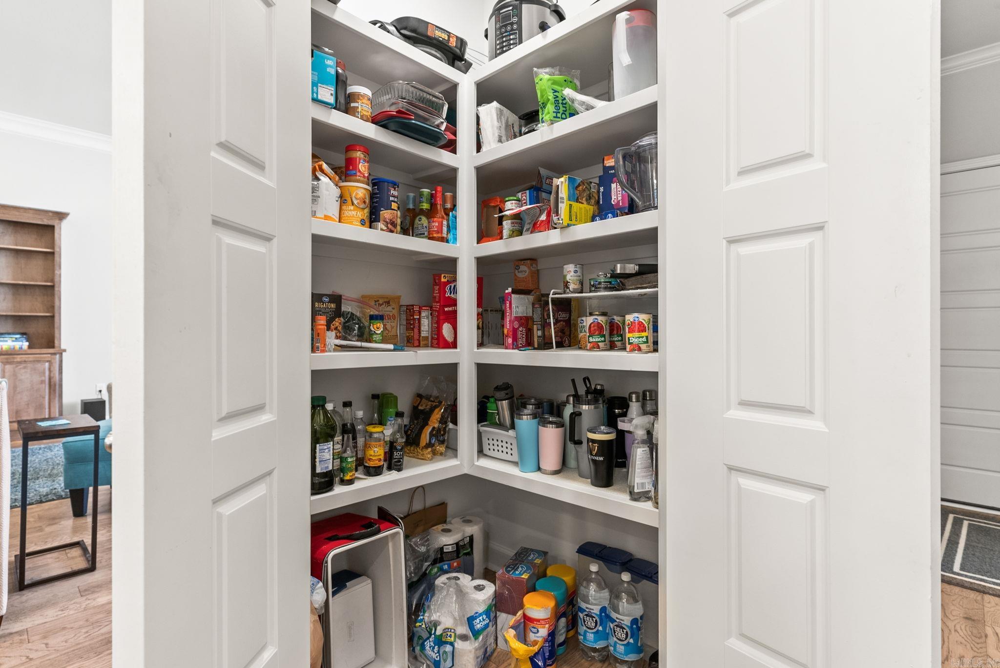 SIENNA LAKE - Residential