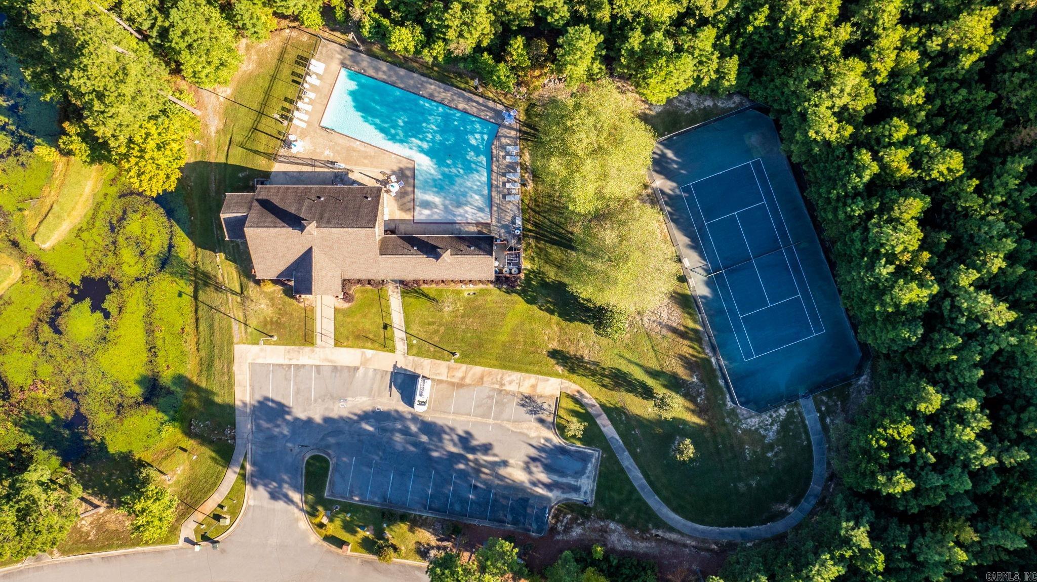 SIENNA LAKE - Residential