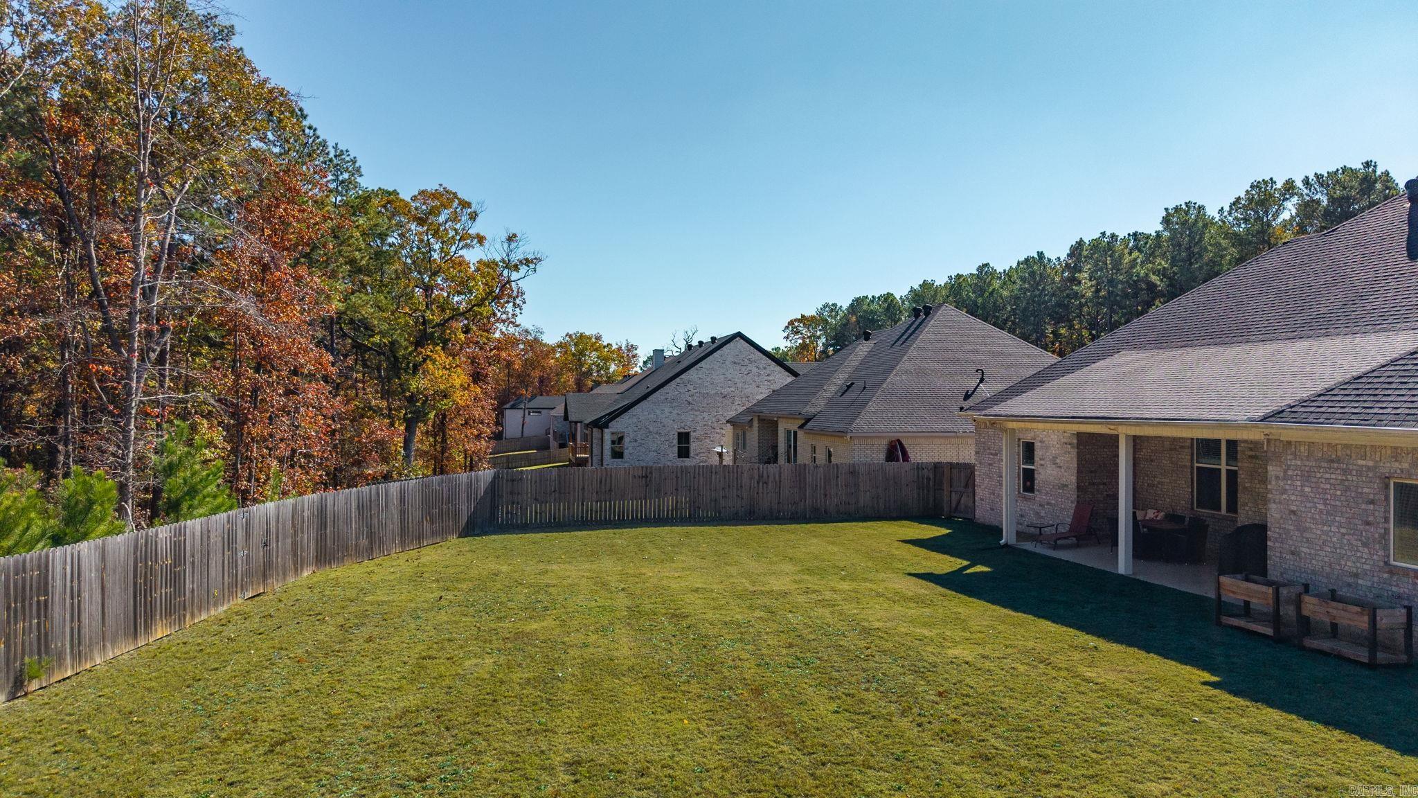 SIENNA LAKE - Residential