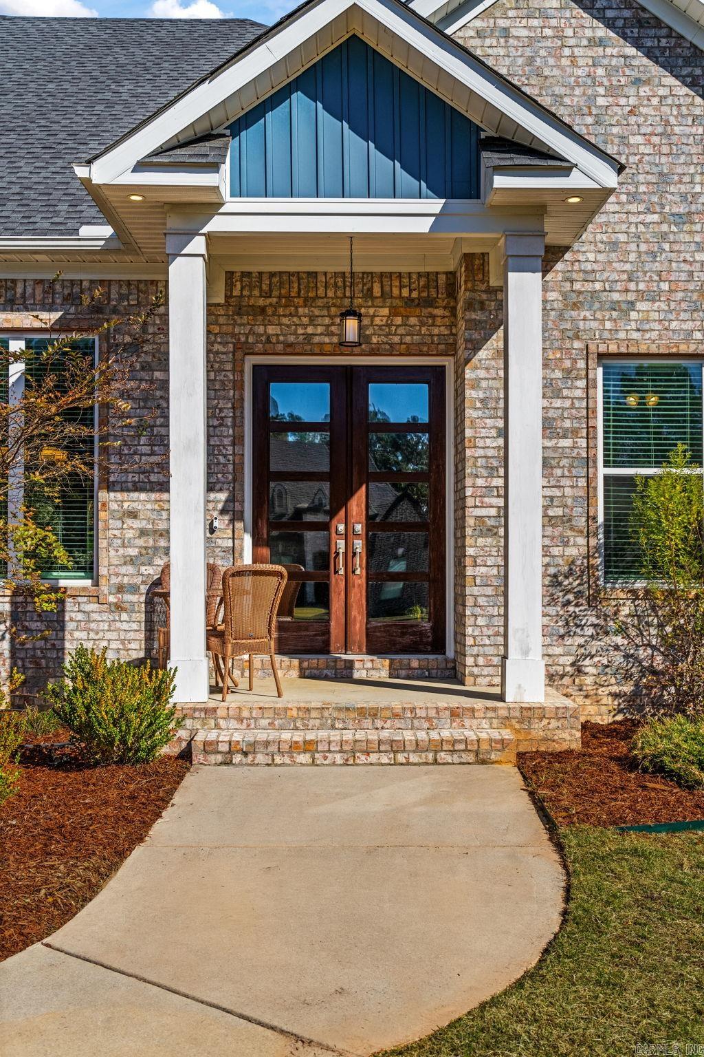 SIENNA LAKE - Residential