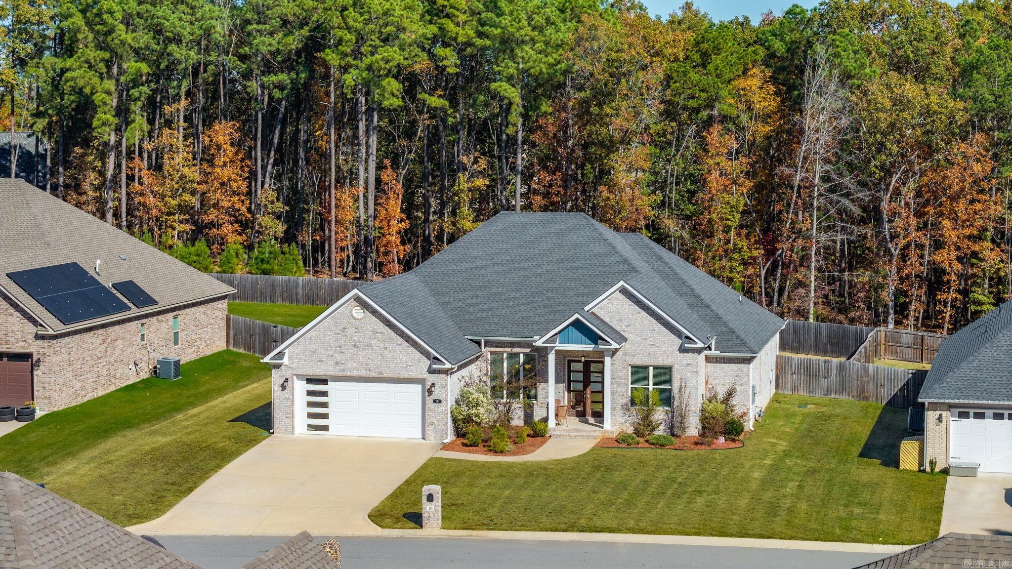 SIENNA LAKE - Residential