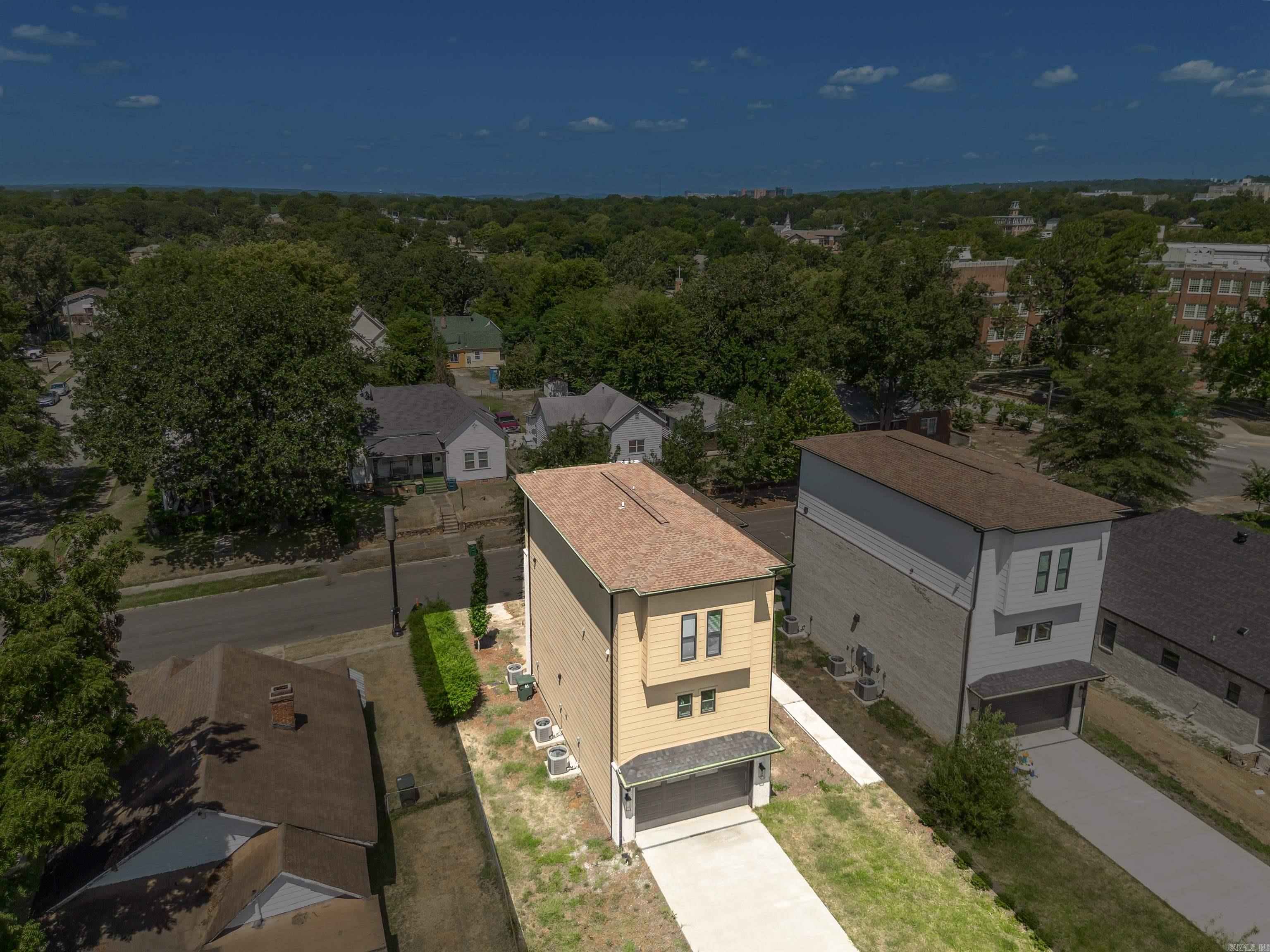 Weldon E Wrights - Residential