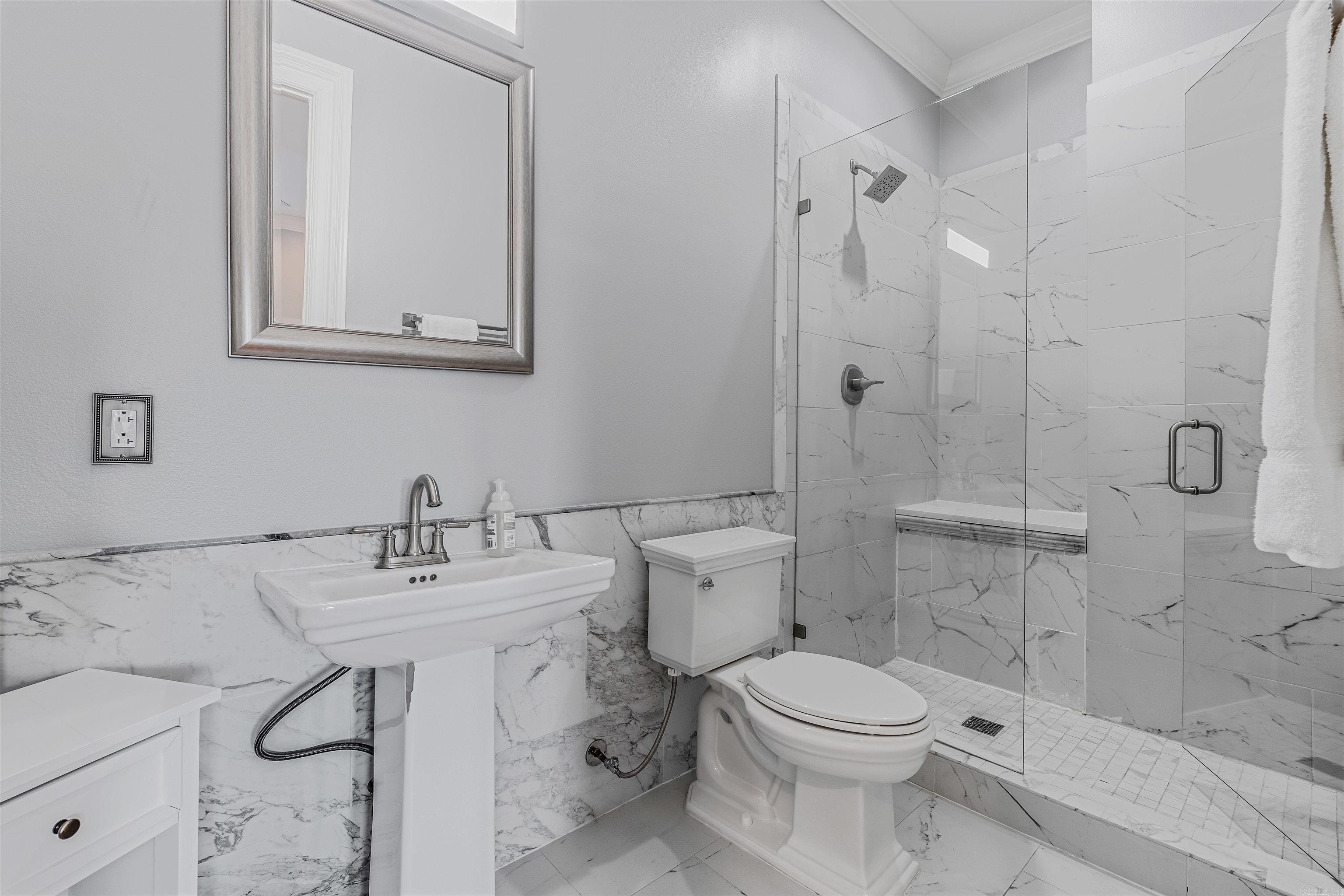 Weldon E Wrights - Residential